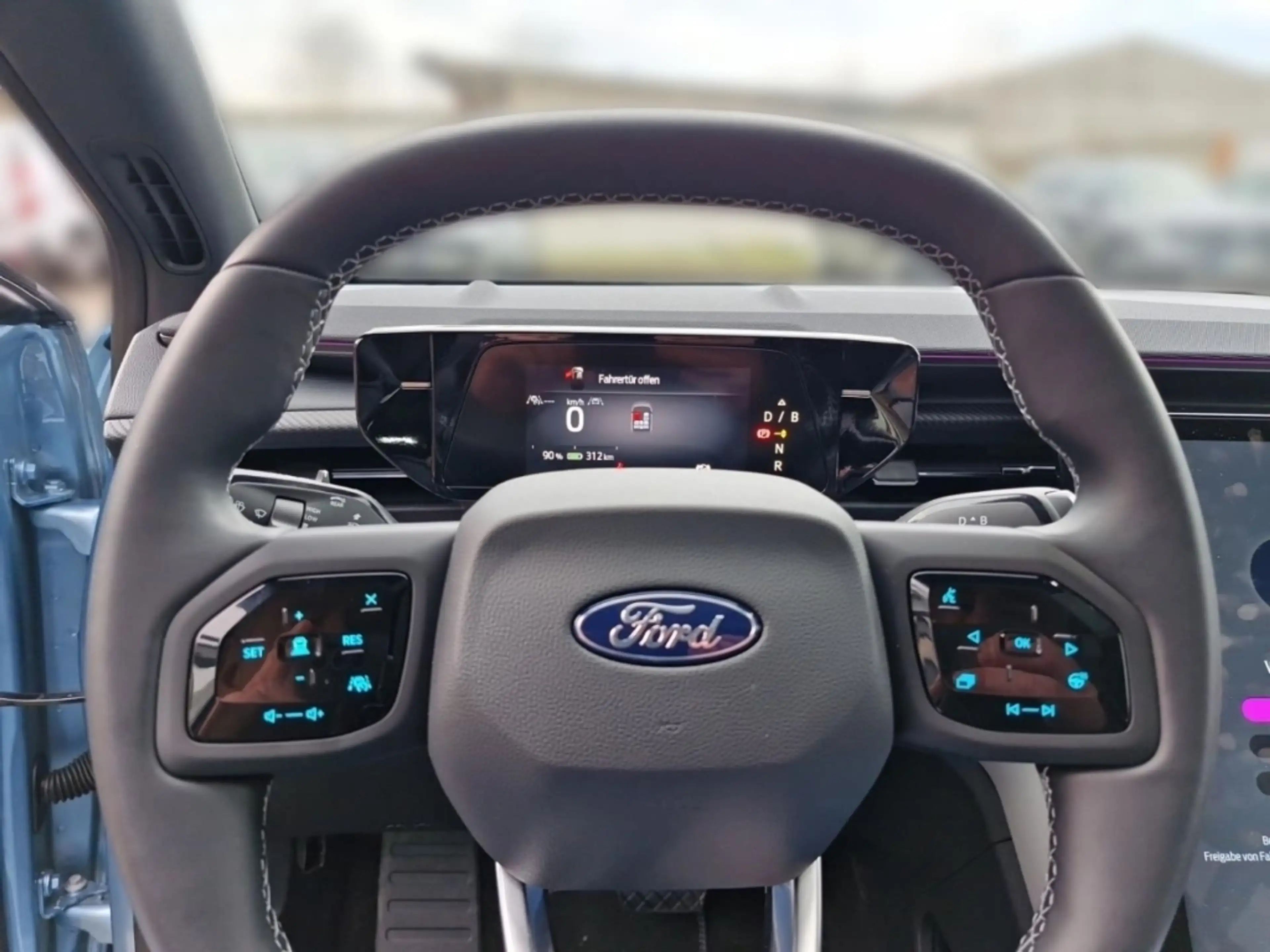 Ford Explorer Premium RWD BEV Panorama * 21 Zoll*Leder* — photo 8