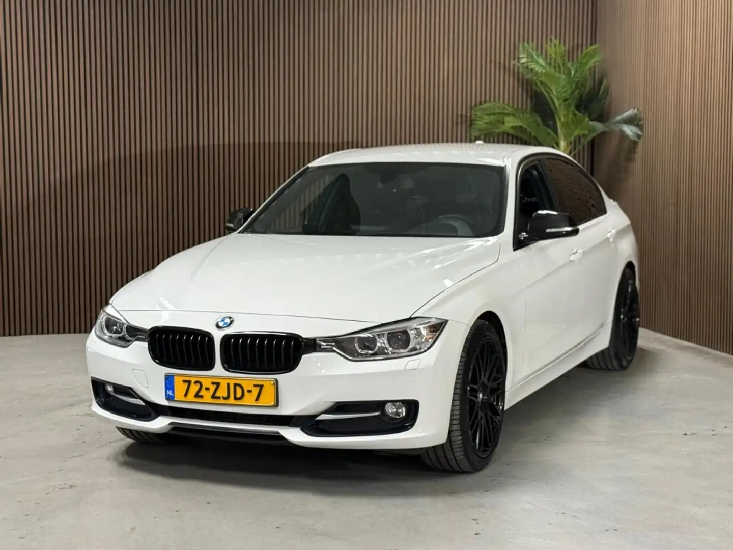 BMW 320 3-serie 320i EDE Upgrade Ed. Blanc - 2