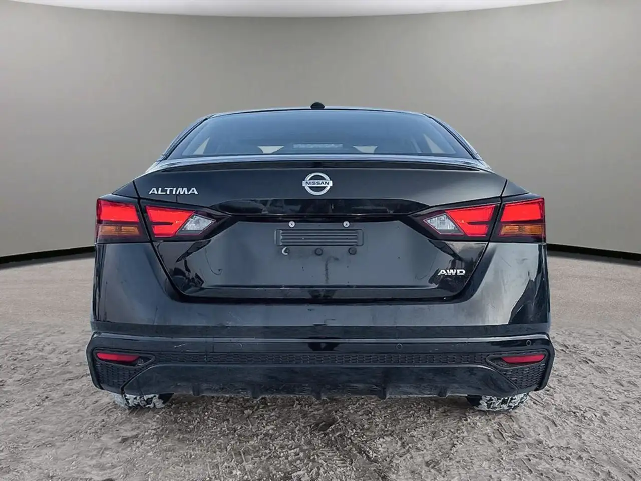 Nissan Altima снимка Nissan Altima