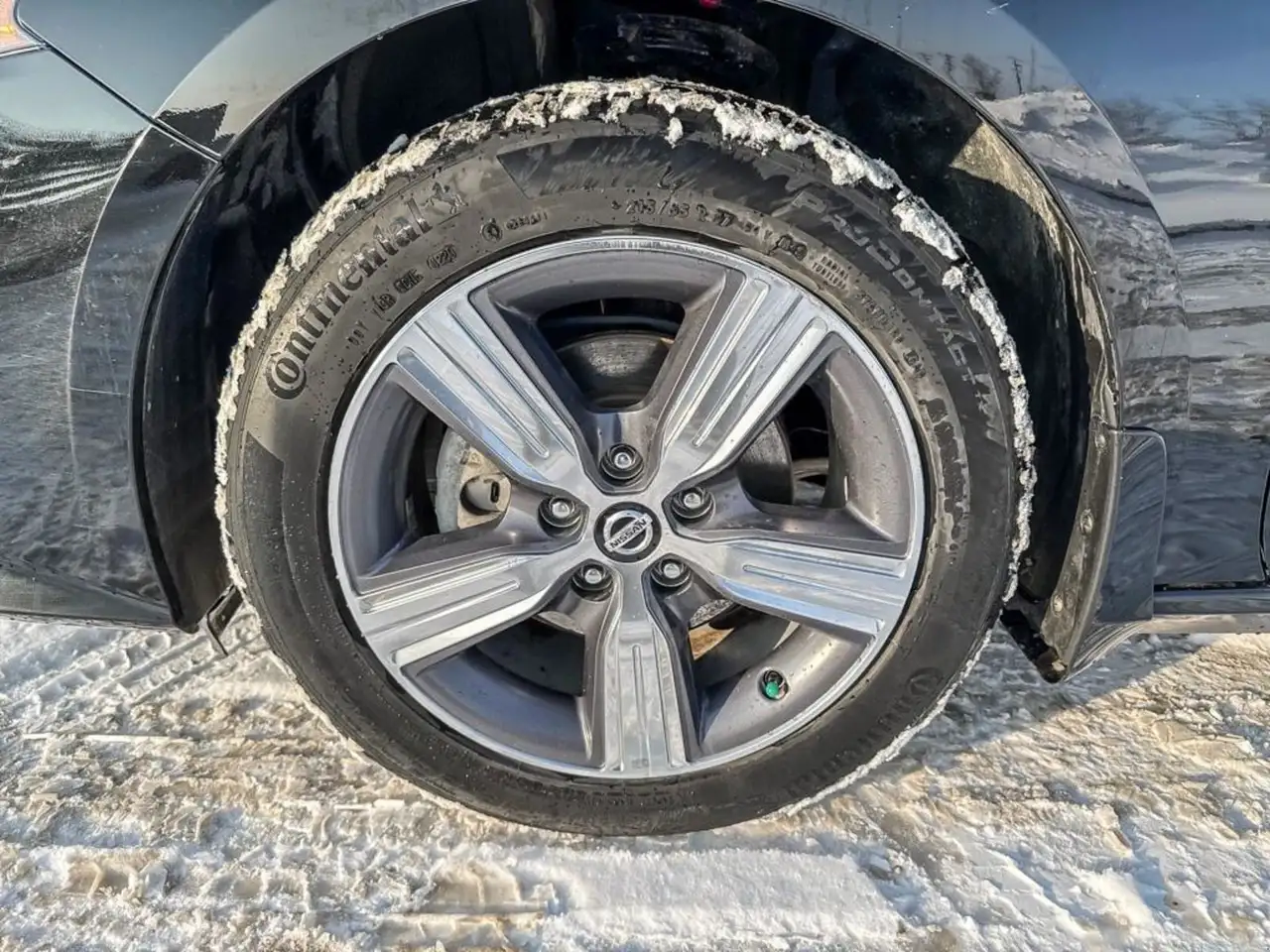 Nissan Altima снимка Nissan Altima
