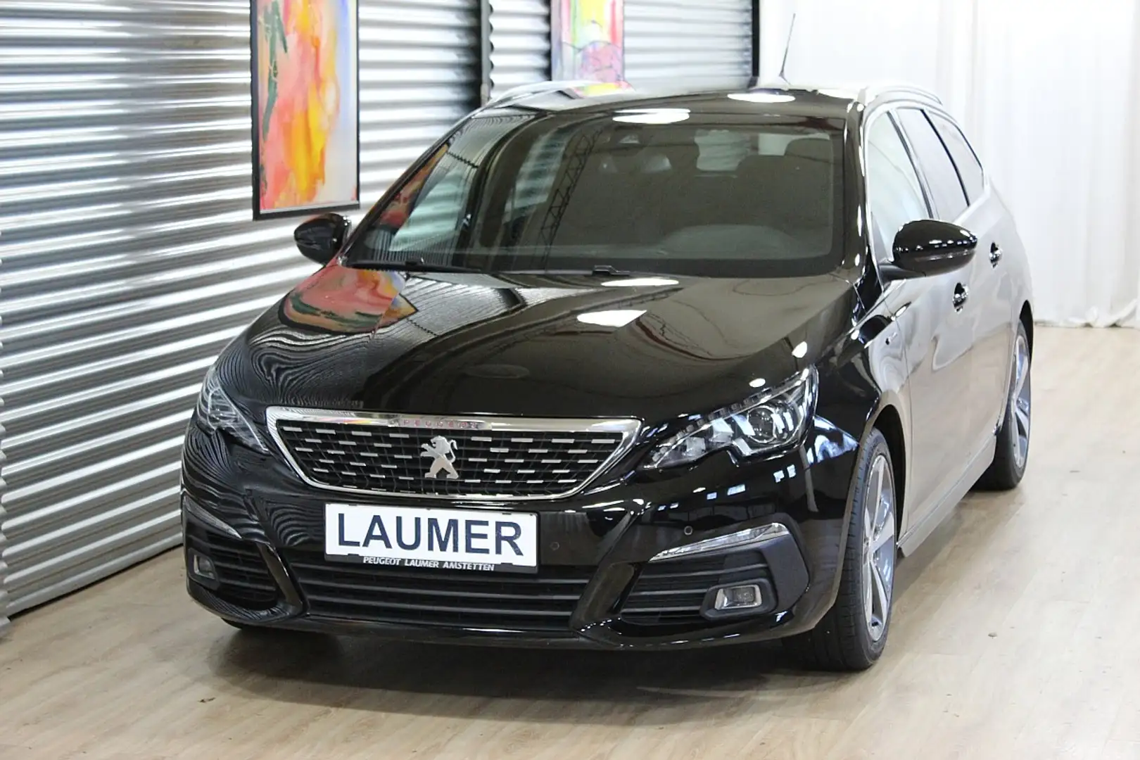 Peugeot 308 SW 1,2 PureTech 130 GT Line S&S Schwarz - 2