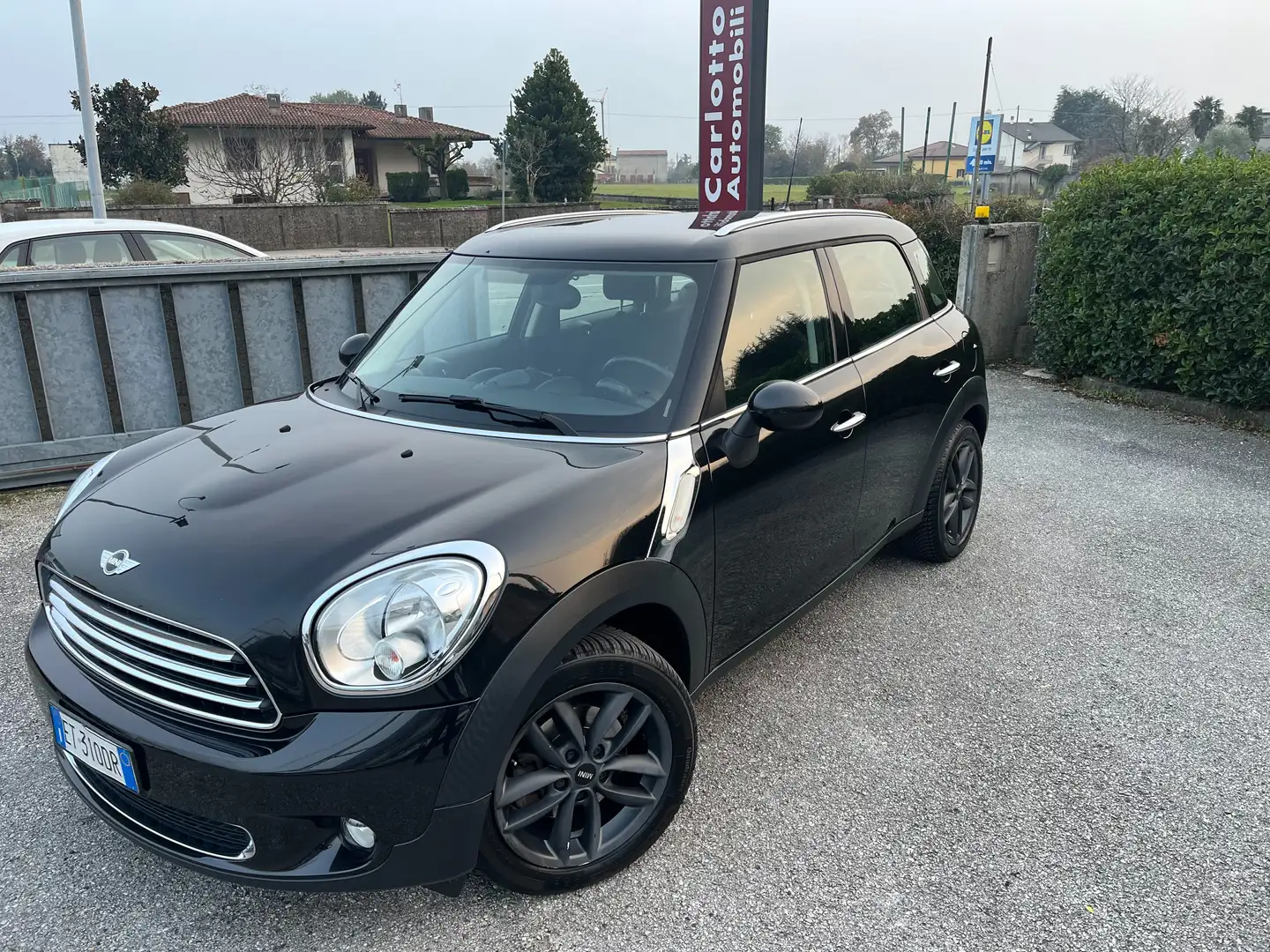 MINI Cooper D Countryman Mini Countryman 2.0 D 111cv cambio automatico Schwarz - 1