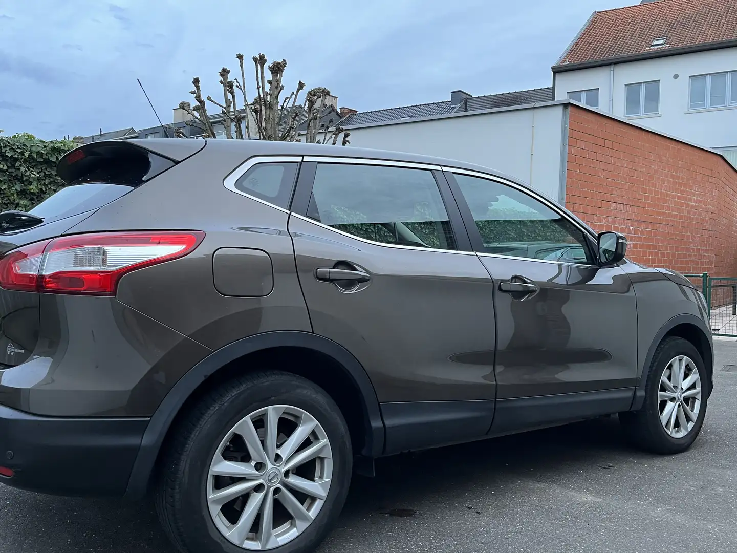 Nissan Quest Maro - 2