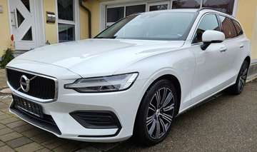 V60 B4 B Geartronic Momentum Pro*LEDER*NAV*SHZ*18"