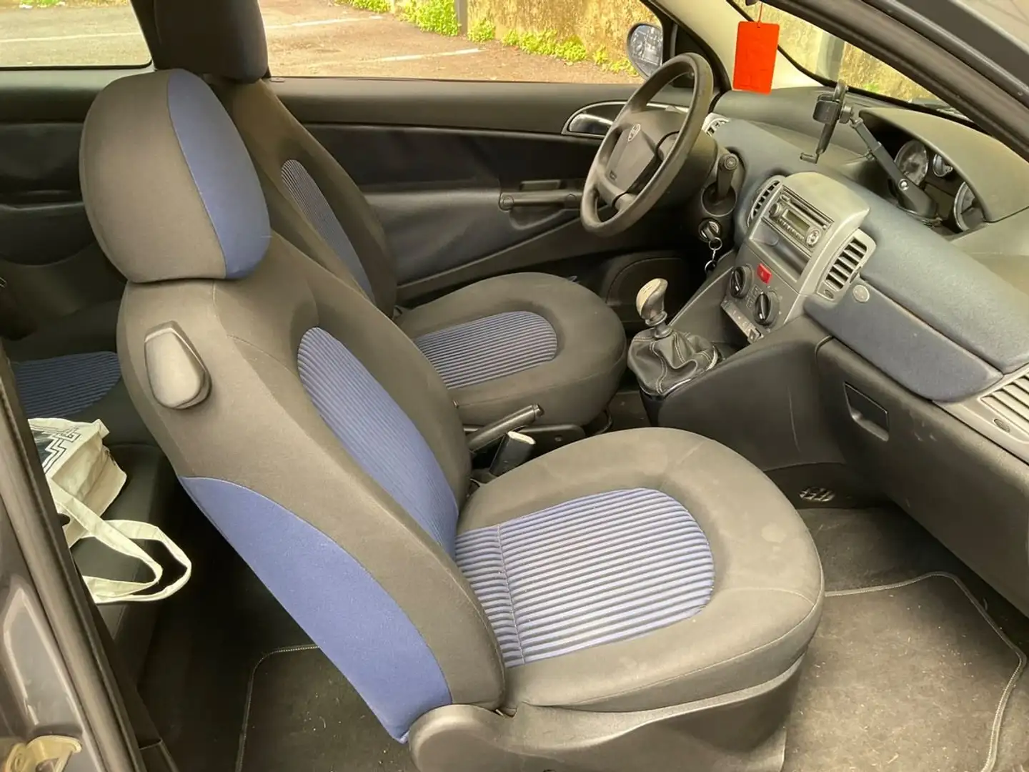 Lancia Ypsilon Ypsilon 1.2 8v Oro Gris - 2