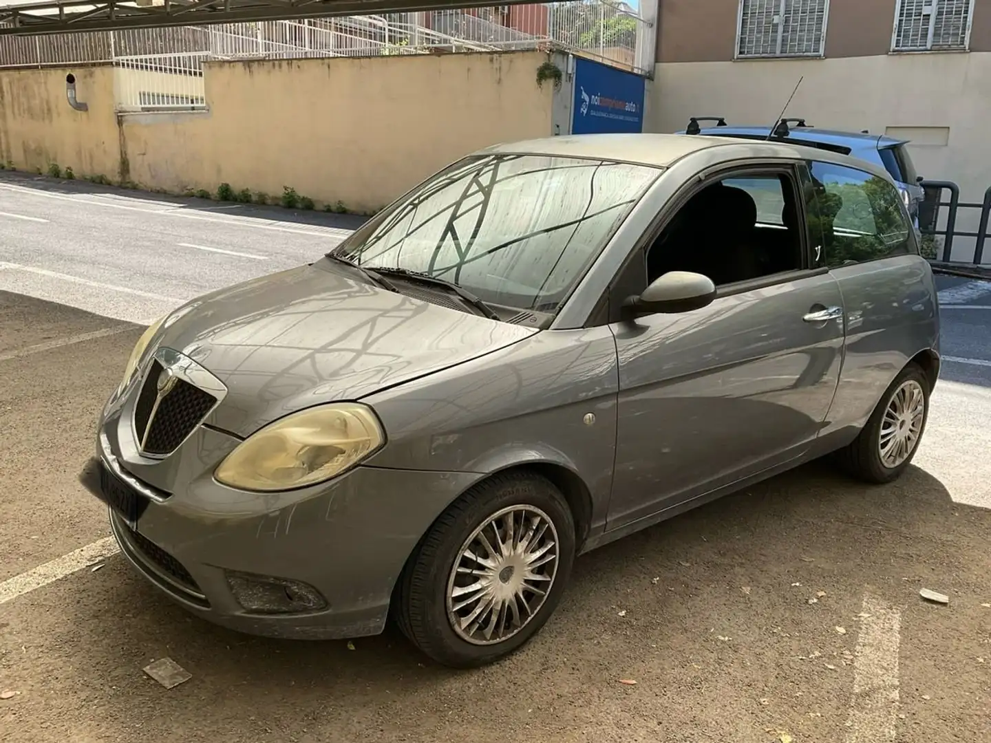 Lancia Ypsilon Ypsilon 1.2 8v Oro Gris - 1