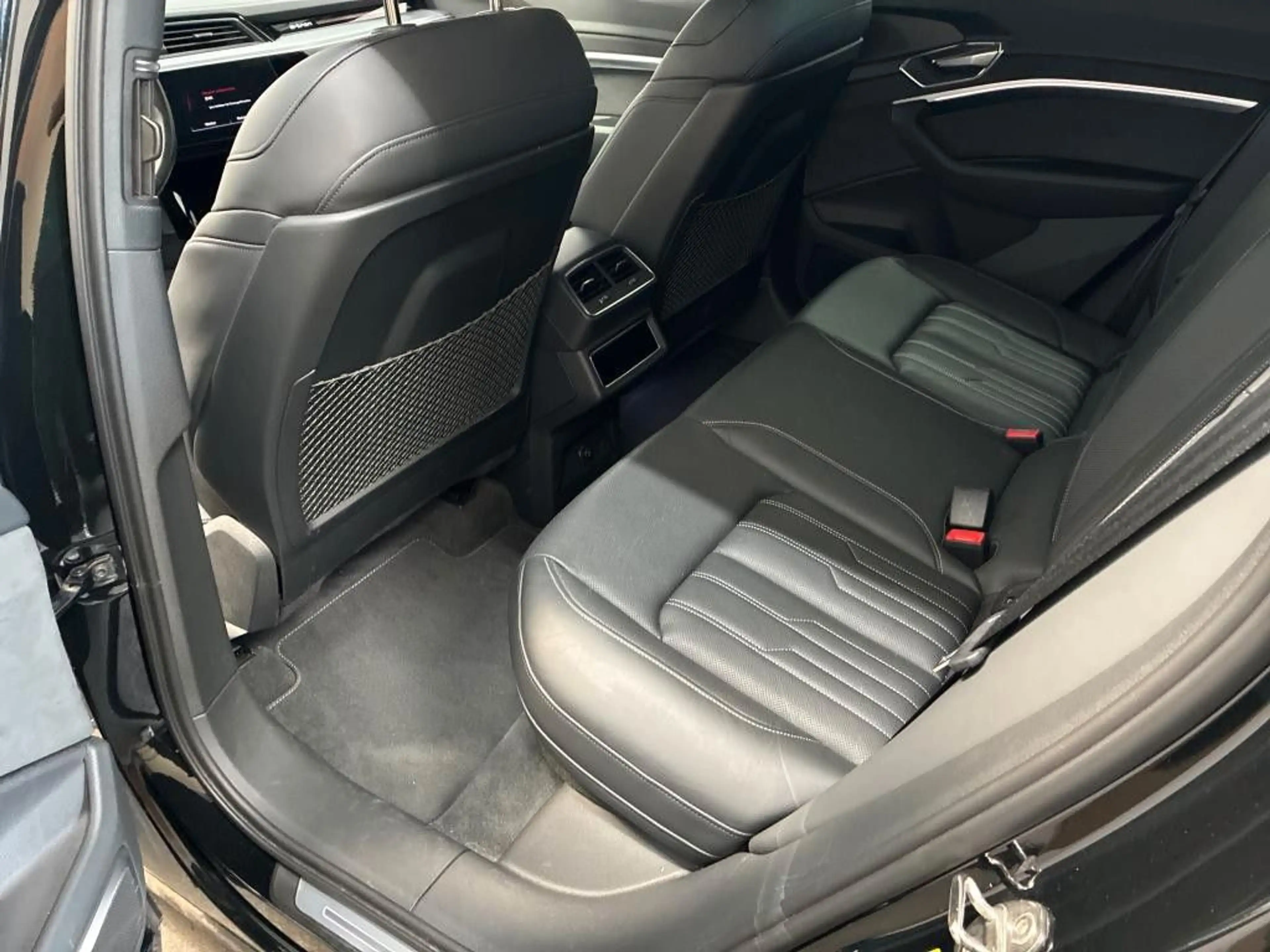 Audi e-tron E-tron S Quattro*PANO*AHK*B&O*HuD* — photo 7