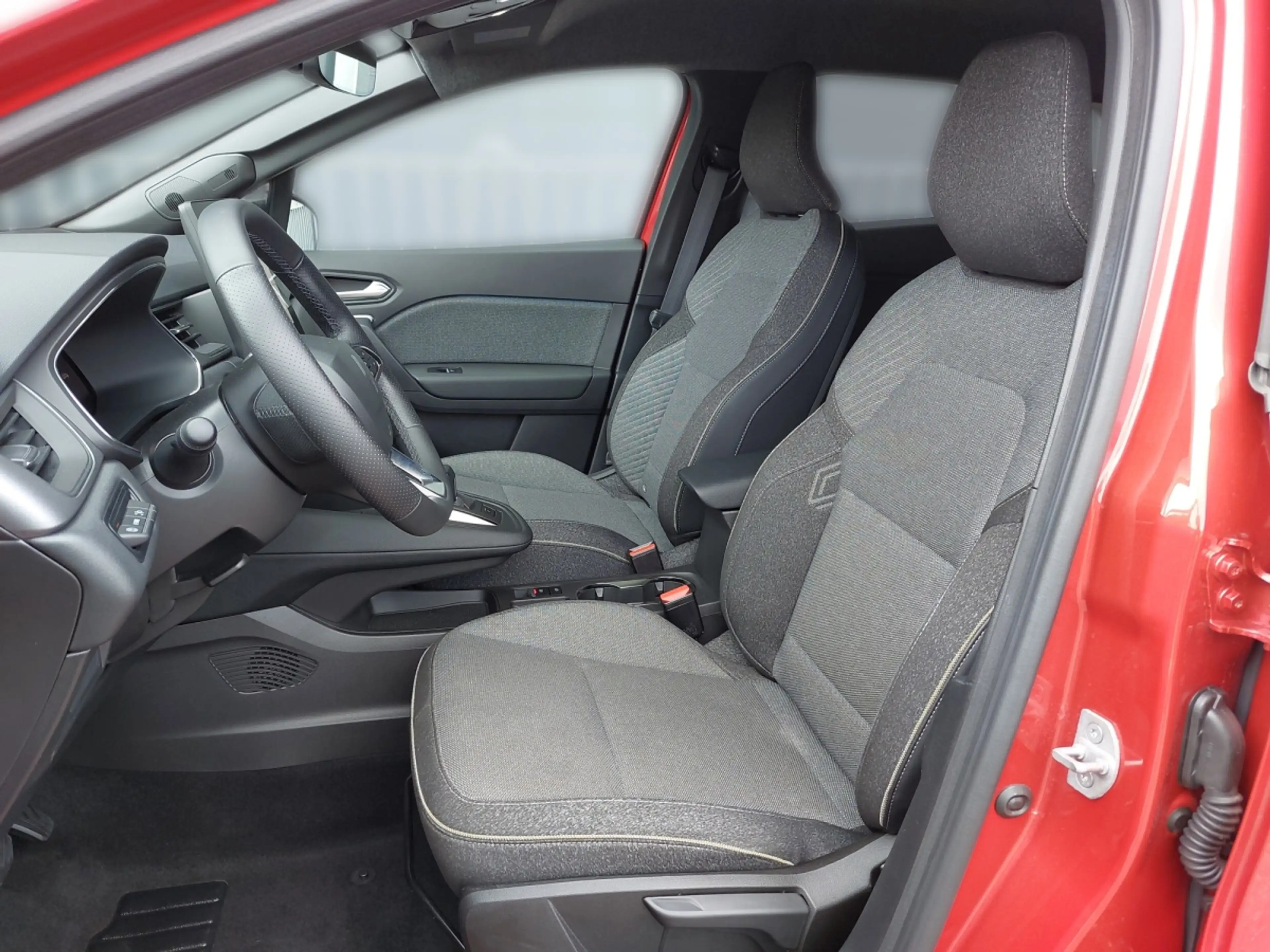 Renault Symbioz Techno Full Hybrid E-Tech 160 — photo 5