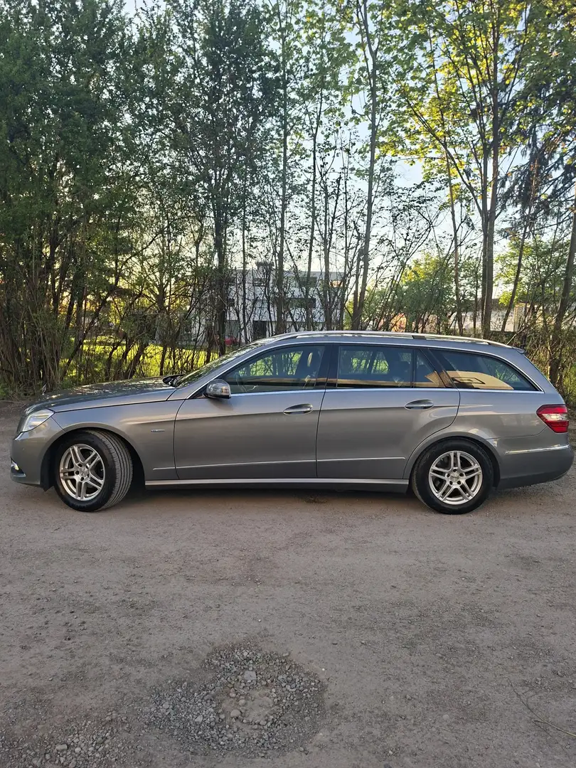 Mercedes-Benz E 220 T Avantg. Sport A-Edition Plus CDI Aut. Avantgarde - 2