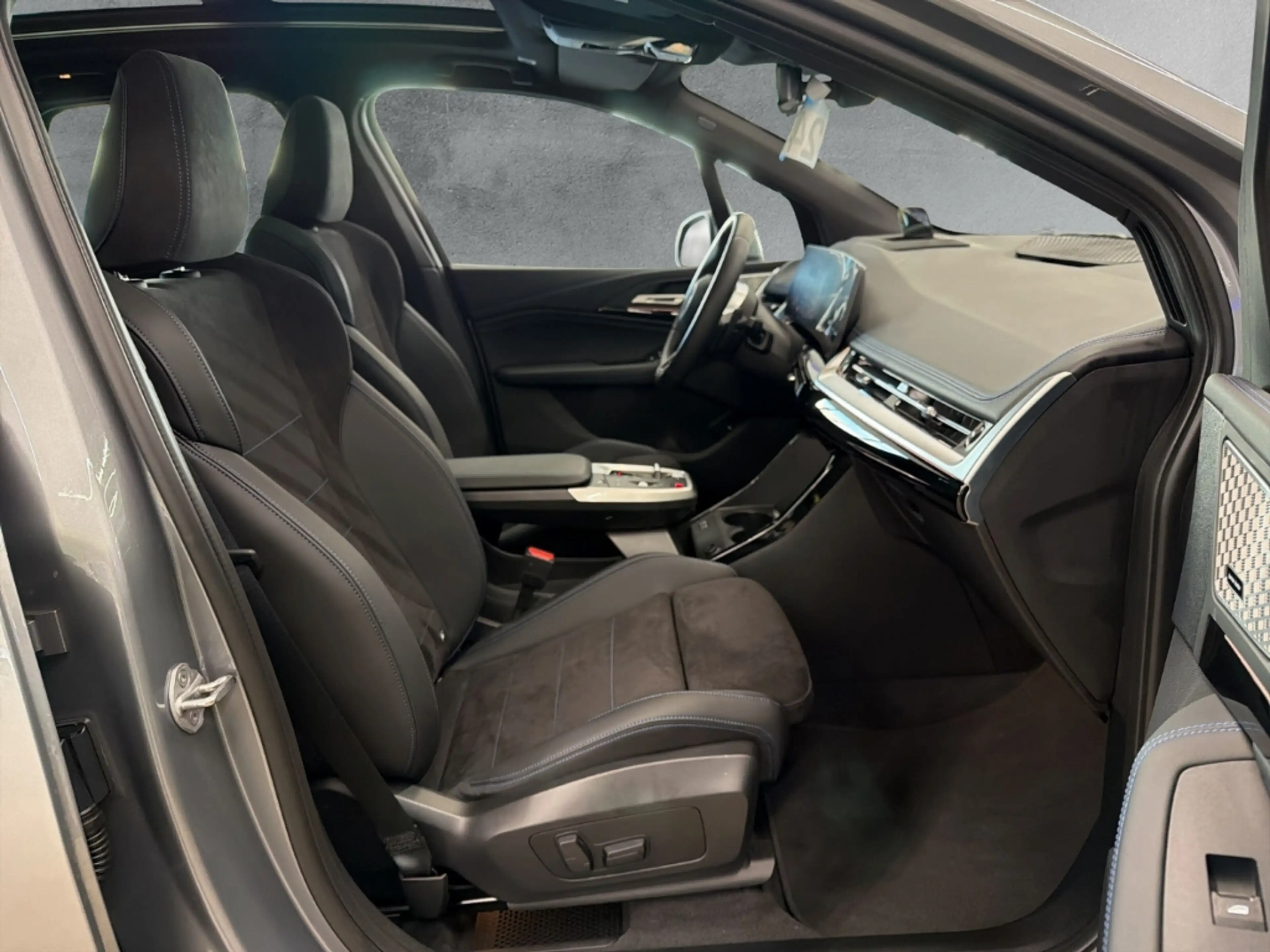 BMW 223 Active Tourer i M Sport 223i xDrive Park-Assistent — photo 11