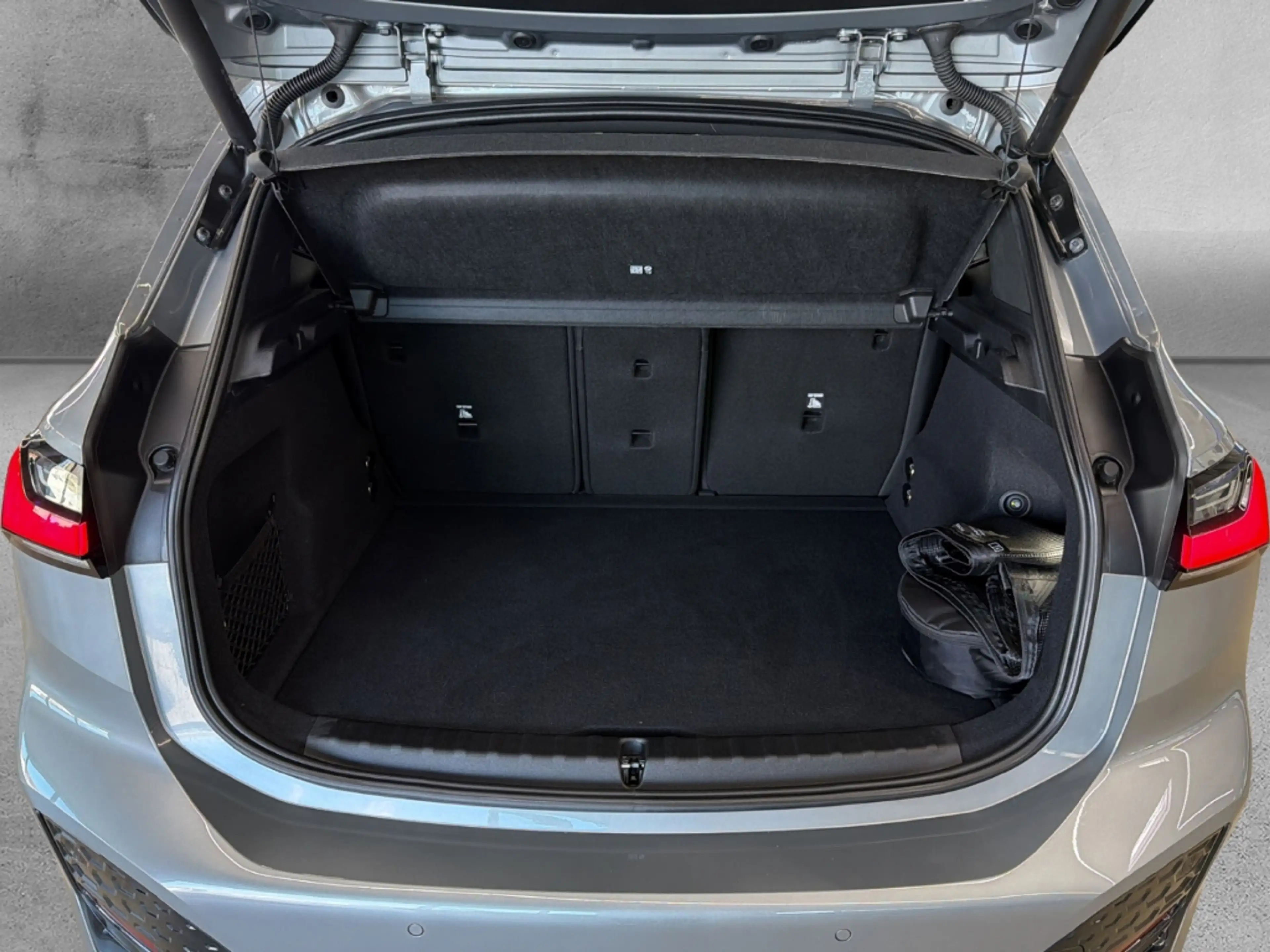 BMW 223 Active Tourer i M Sport 223i xDrive Park-Assistent — photo 15
