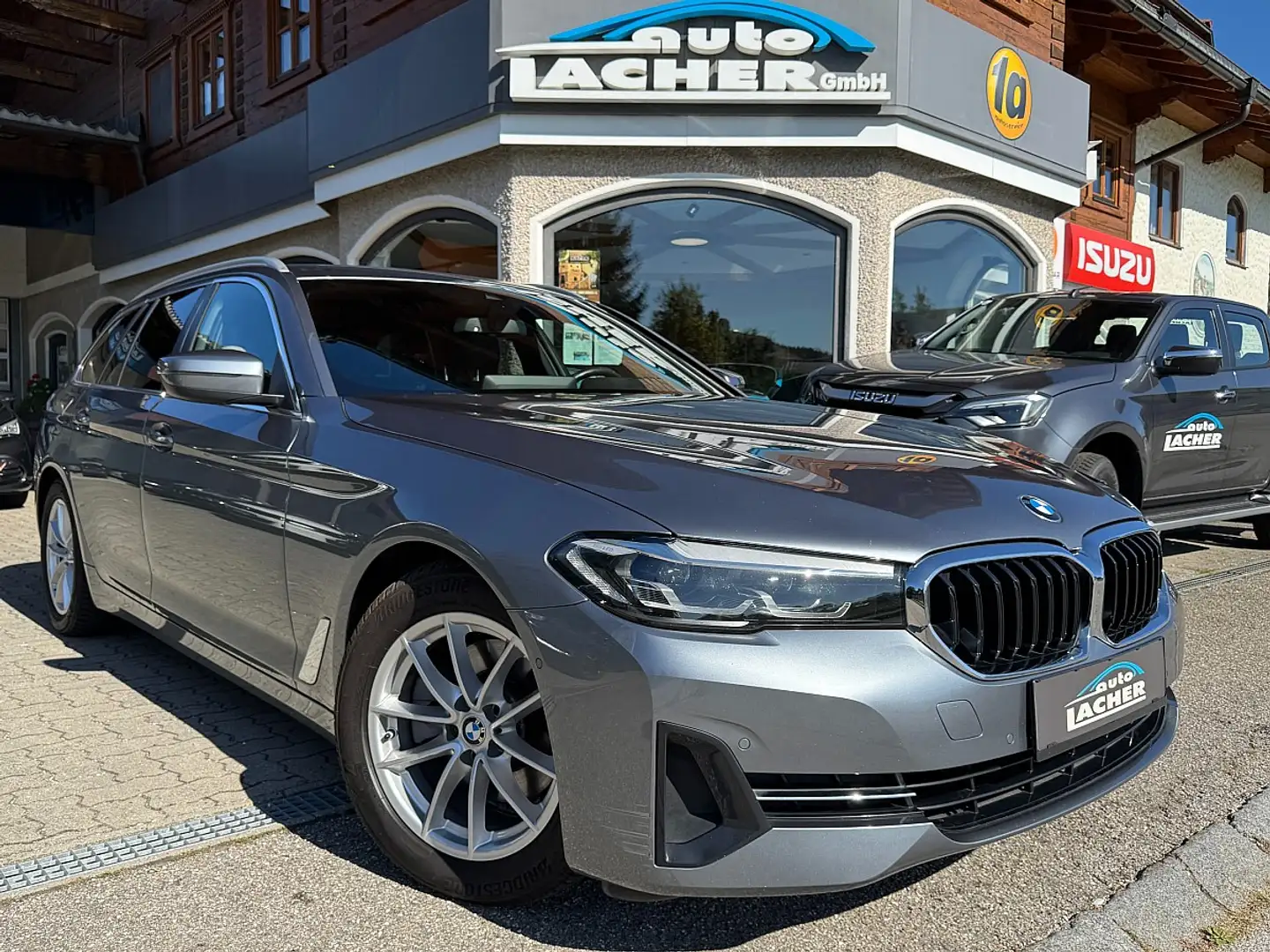 BMW 520 d 48 V Touring Aut.*Facelift*RFK*Live Cockpit* Grau - 1