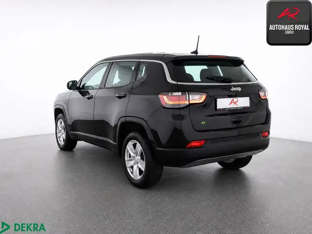 Jeep Compass view 2