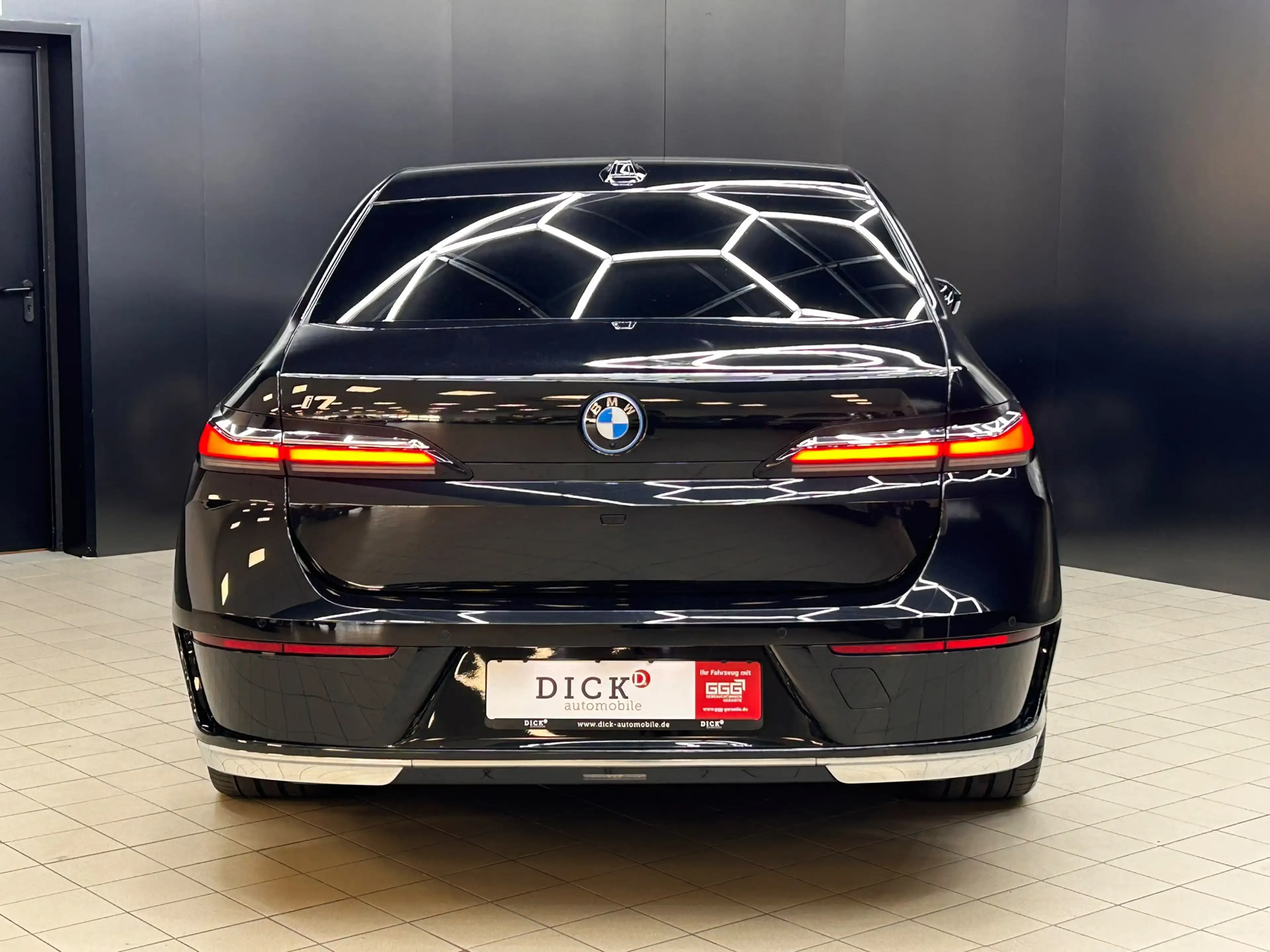 BMW i7 eDr 50 Design Pure Excellen PANO+HEAD+360+B&W — photo 7
