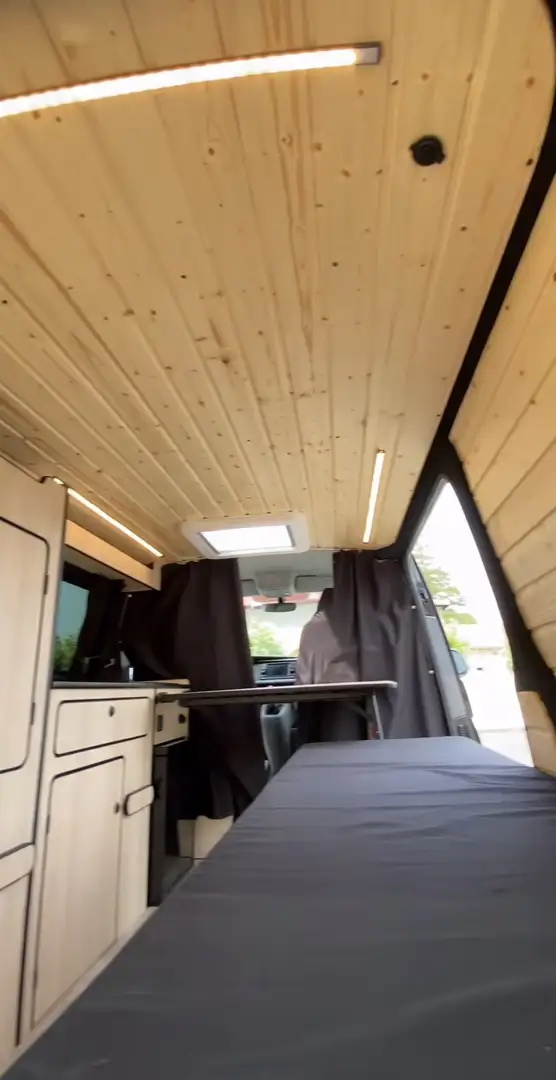 Volkswagen T6.1 Transporter Gris - 1