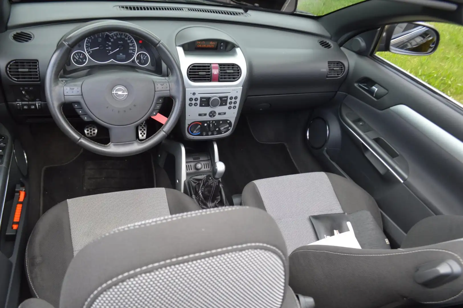 Opel Tigra TwinTop 1.8-16V Cosmo AIRCO, APK NWe banden, nwe d Černá - 2