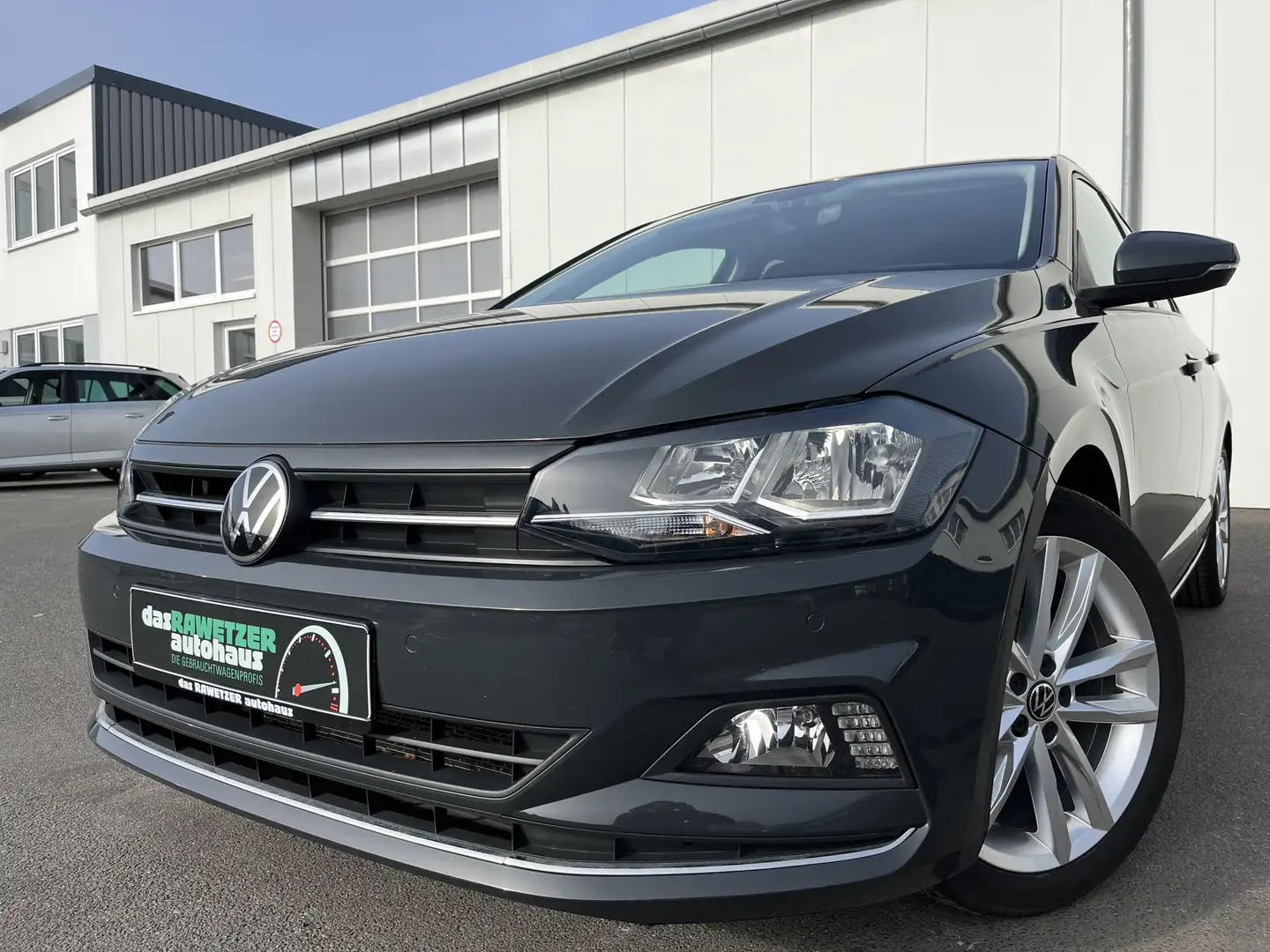 Volkswagen Polo 1.0 TSI Highline 97€ m. 20% Anzahlung Kamera Act Grau - 1