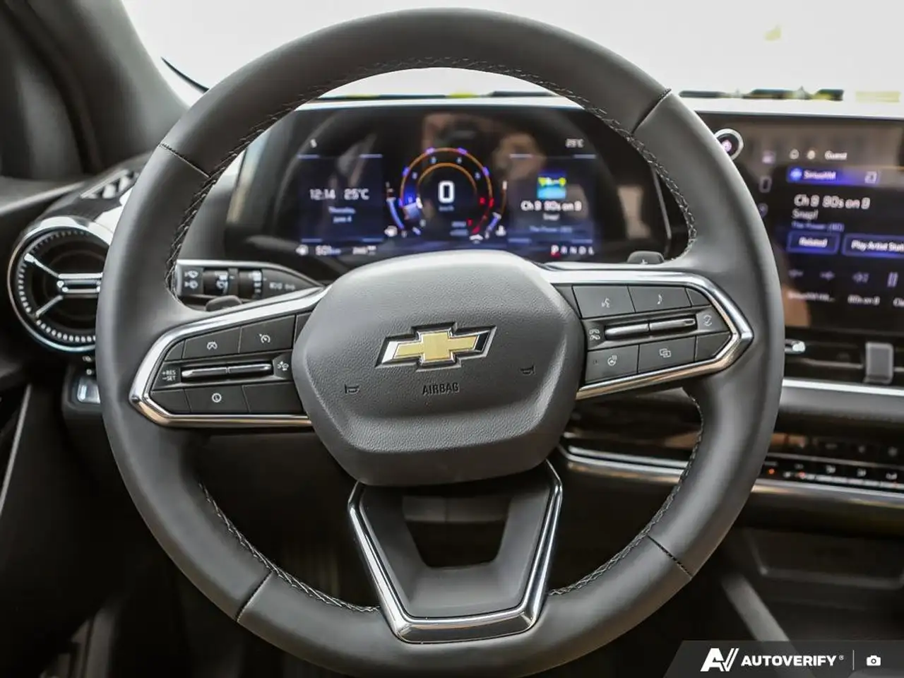 Chevrolet Equinox photo Chevrolet Equinox