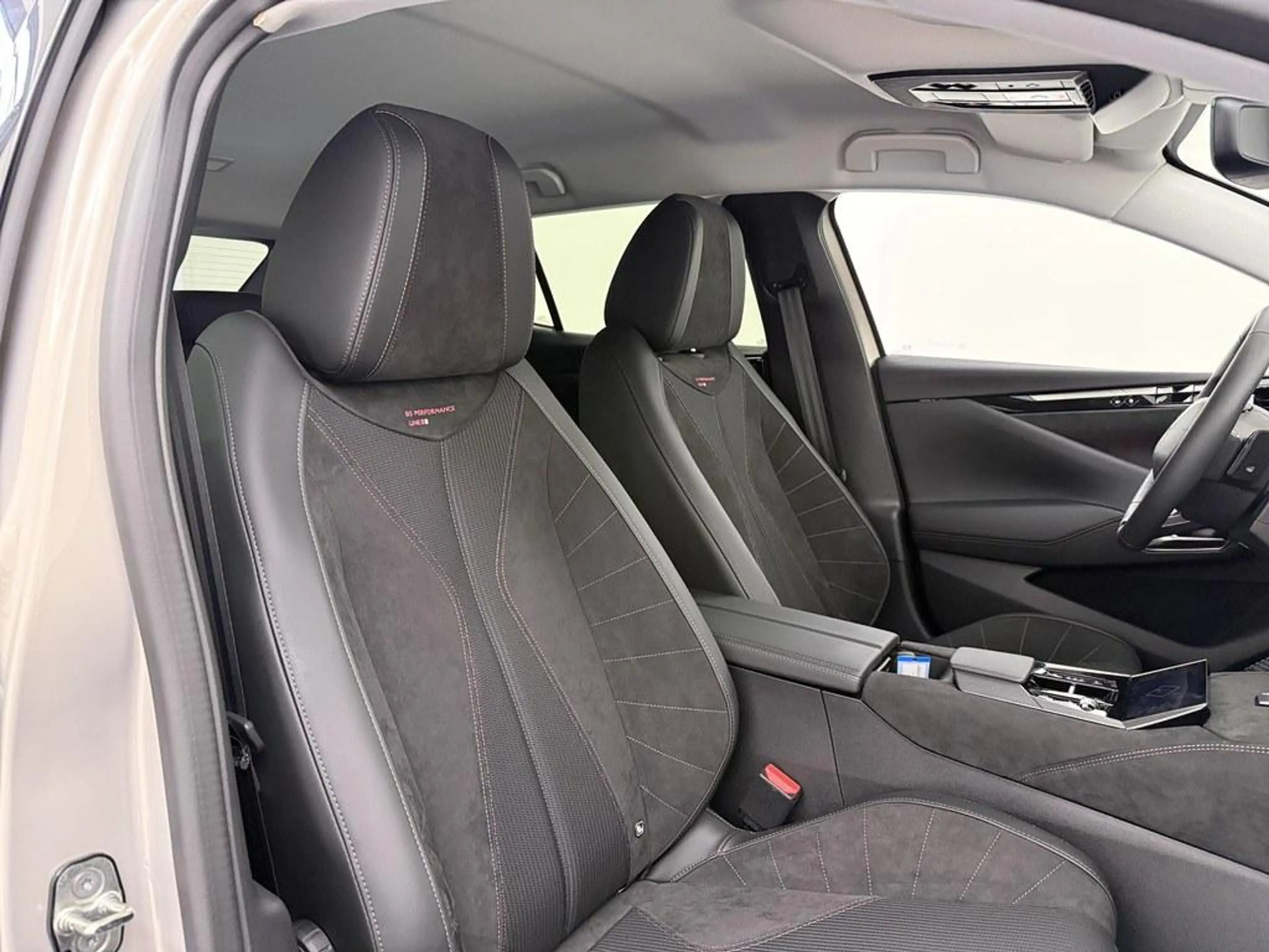 DS Automobiles DS 4 1.6T 225PK Hybrid Performance Line+ Alcantara/Led/ — photo 4