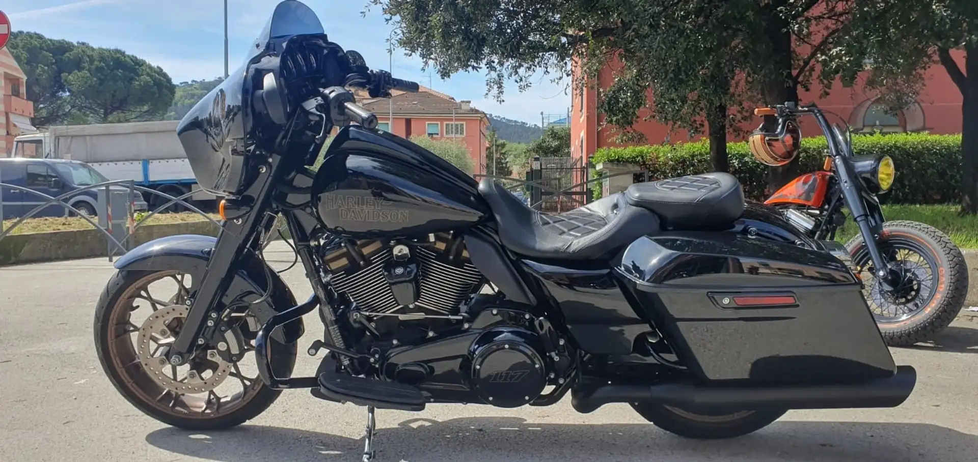 Harley-Davidson Street Glide ST Negro - 2