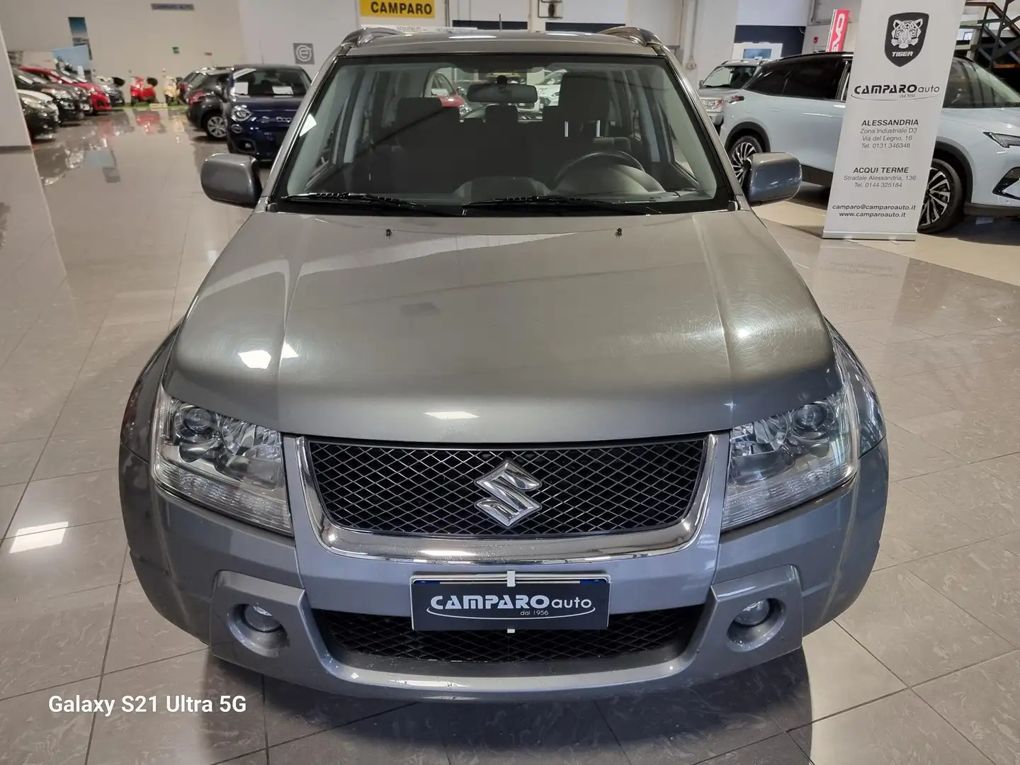 Suzuki Grand Vitara 5p 1.9 ddis esp 4WD OK NEOPATENTATI Gris - 2