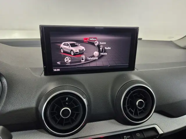 Audi Q2 view 12