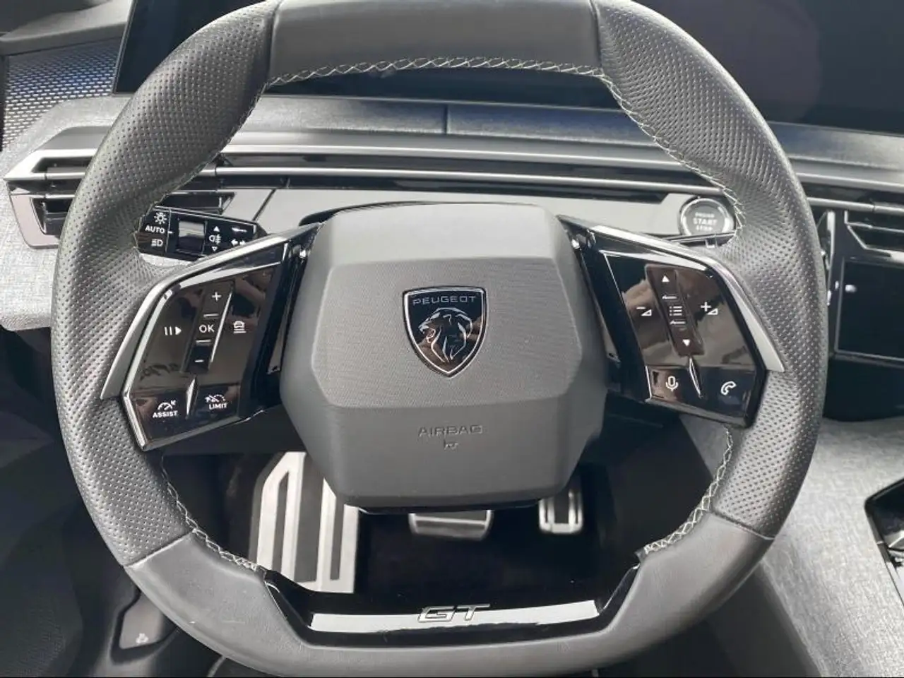 Peugeot 3008 First Edition GT Hybrid 145 DCS6 11