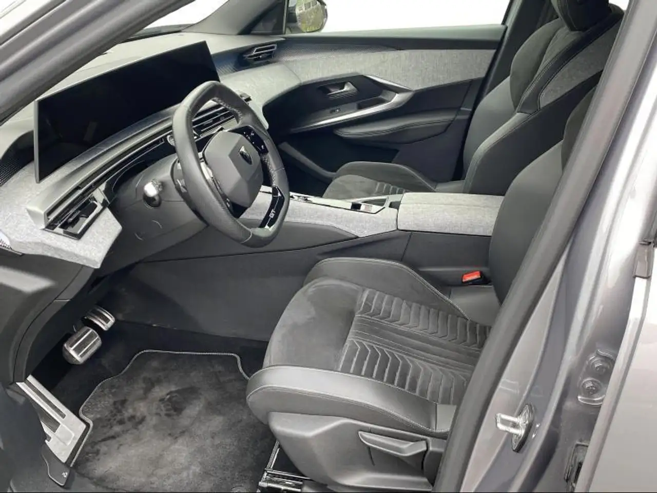Peugeot 3008 First Edition GT Hybrid 145 DCS6 8
