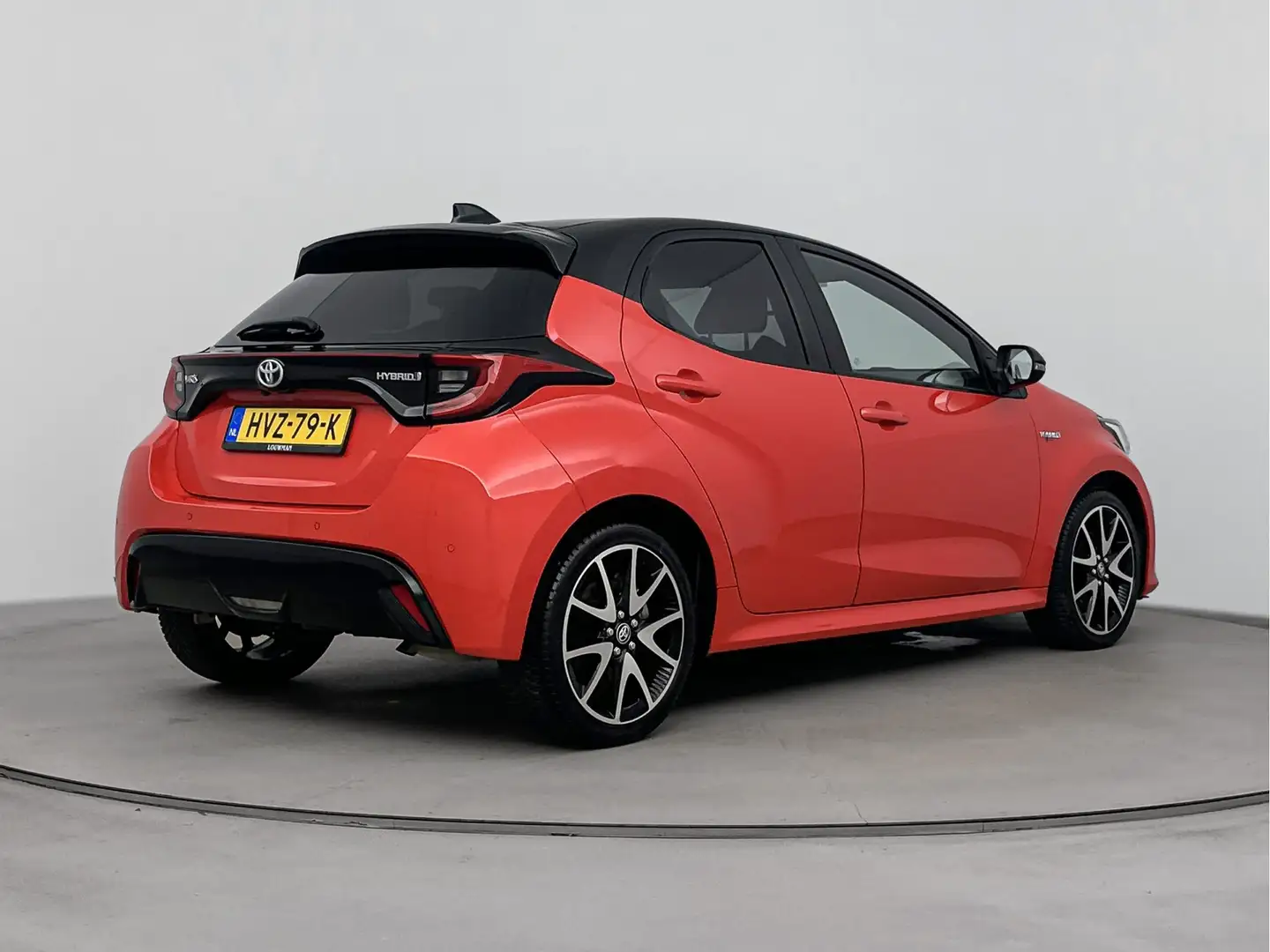 Toyota Yaris 1.5 Hybrid Launch Edition limited | Parkeersensore Rood - 2