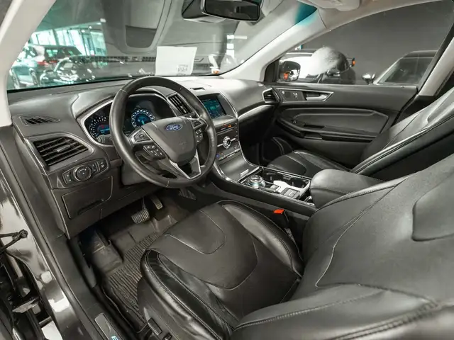 Ford Edge view 7