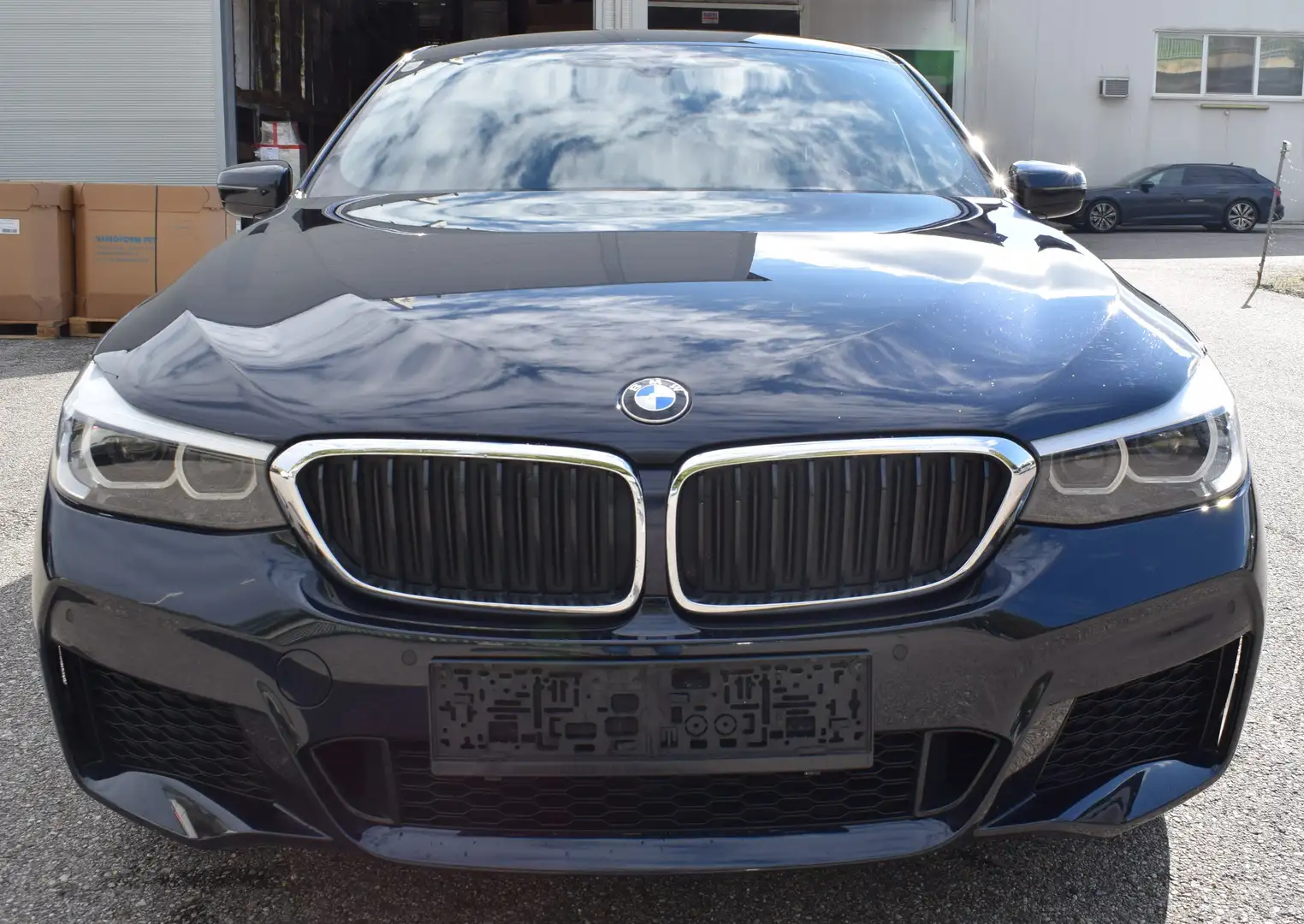 BMW 630 630d xDrive Gran Turismo Aut. Schwarz - 2