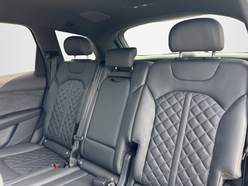 Audi Q7 SUV S line S 50 TDI quattro 210(286) kW(PS) tiptr — photo 13