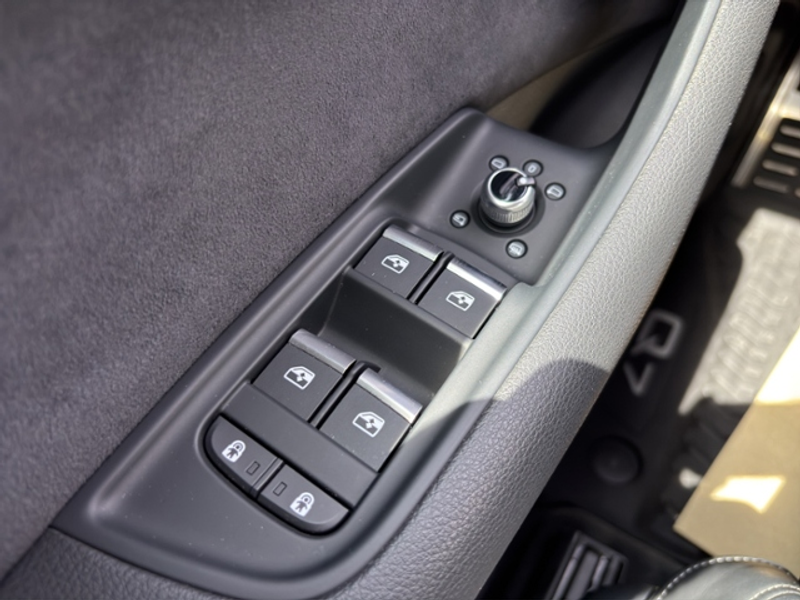 Audi Q7 SUV S line S 50 TDI quattro 210(286) kW(PS) tiptr — photo 11