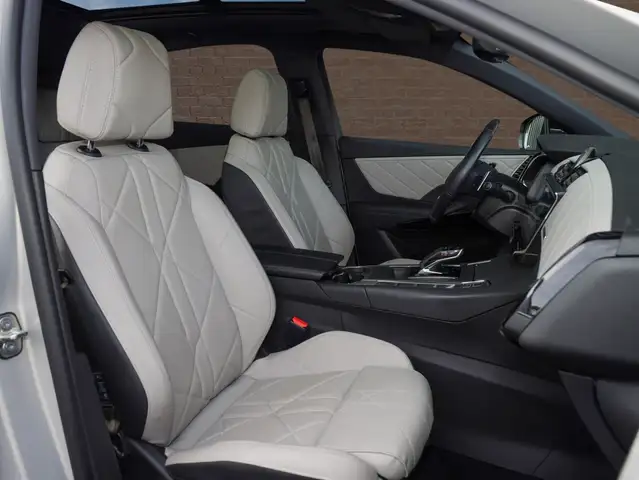 DS Automobiles DS 7 Crossback view 7