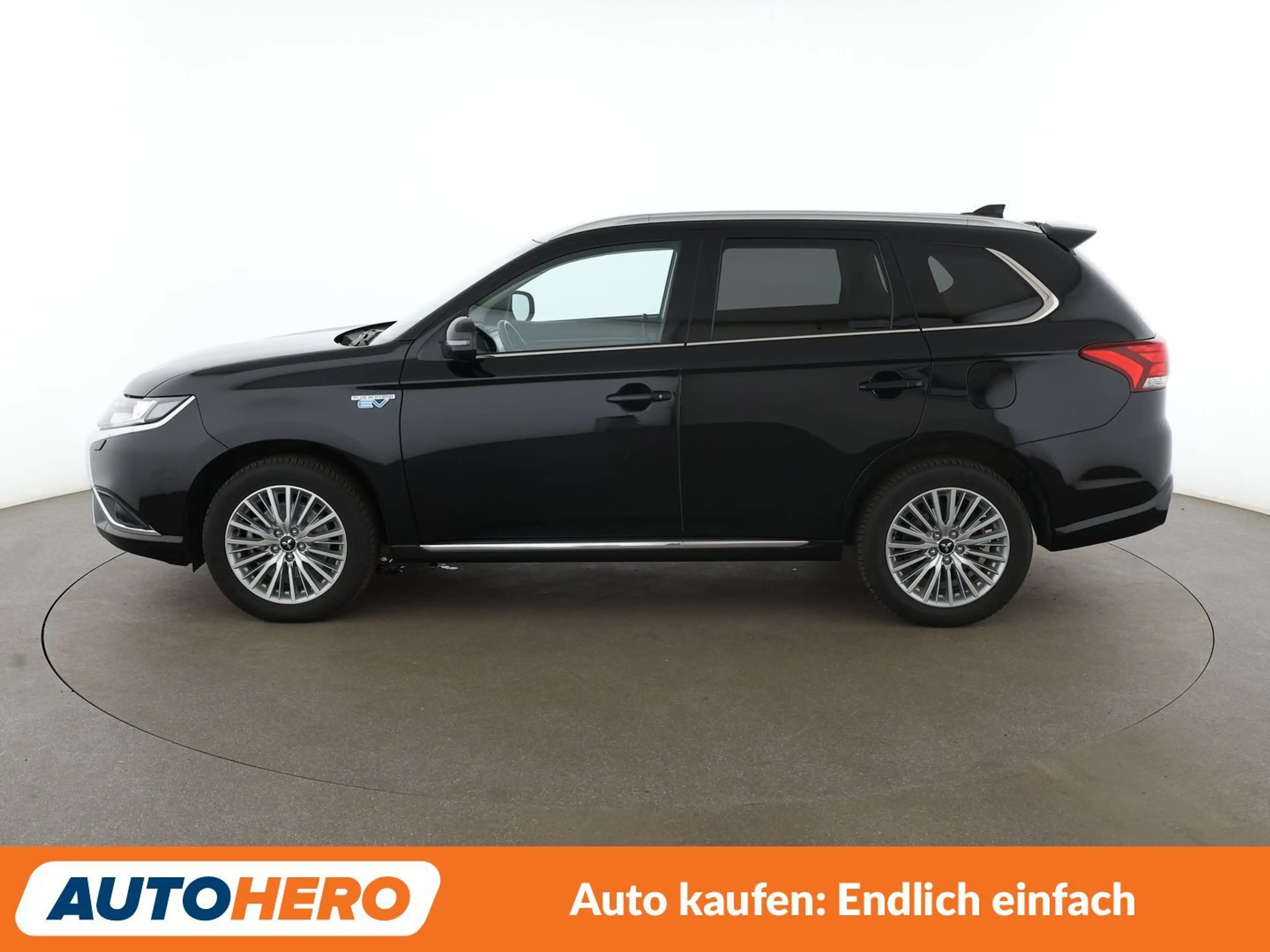 Mitsubishi Outlander 2.4 PHEV Spirit 4WD Aut.*NAVI*TEMPO*CAM*SHZ*ALU* — photo 3