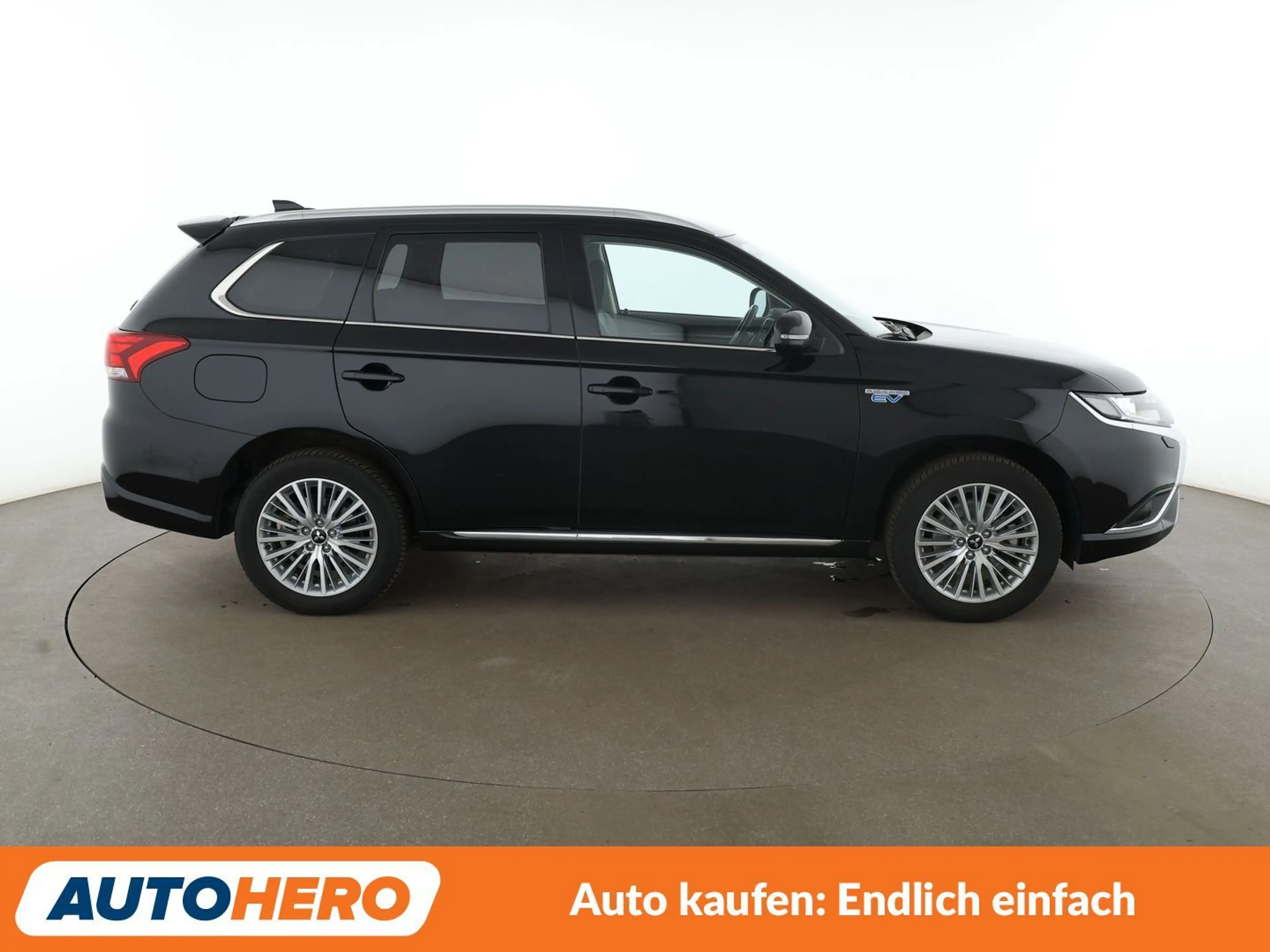 Mitsubishi Outlander 2.4 PHEV Spirit 4WD Aut.*NAVI*TEMPO*CAM*SHZ*ALU* — photo 7
