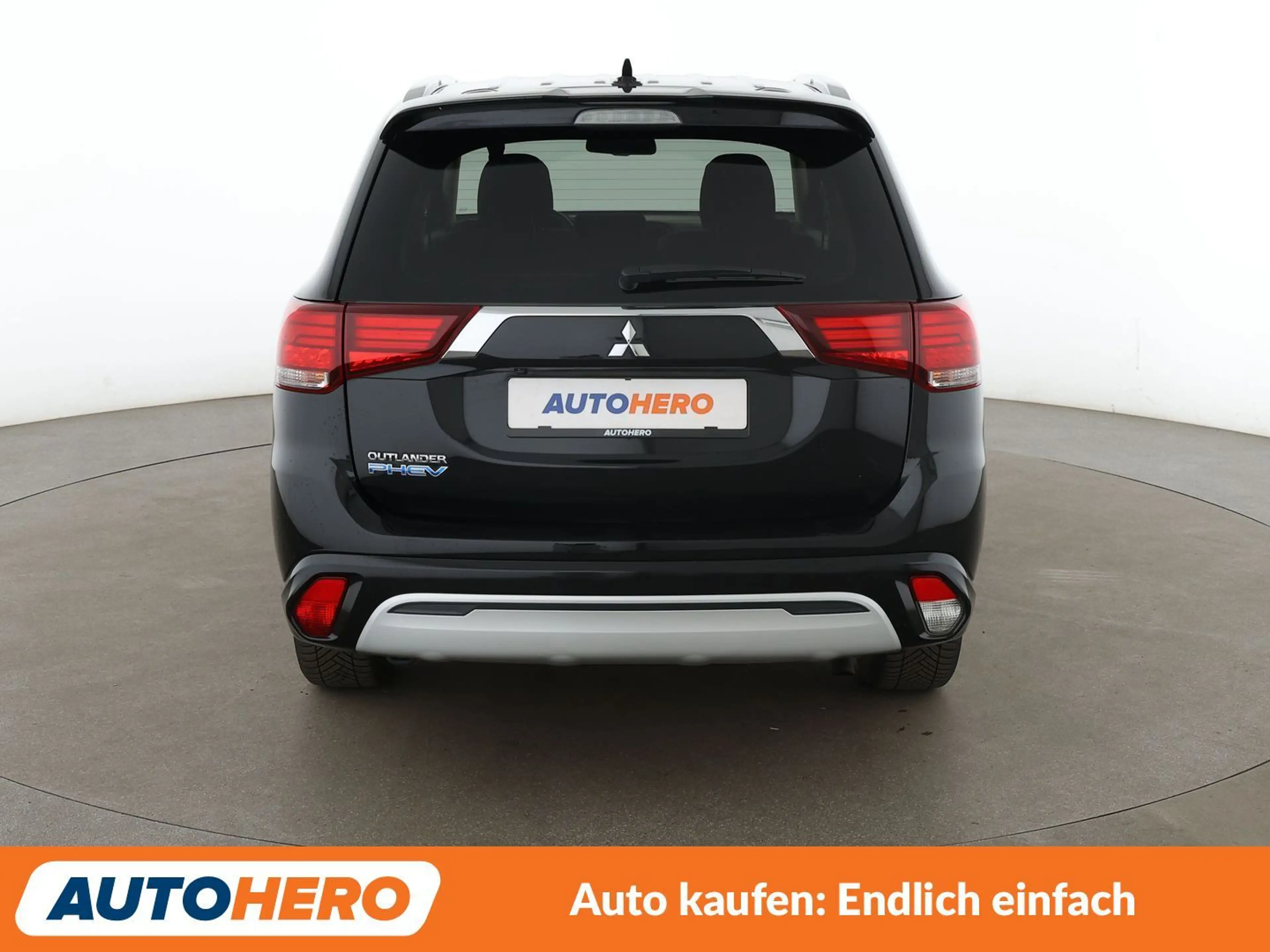 Mitsubishi Outlander 2.4 PHEV Spirit 4WD Aut.*NAVI*TEMPO*CAM*SHZ*ALU* — photo 5
