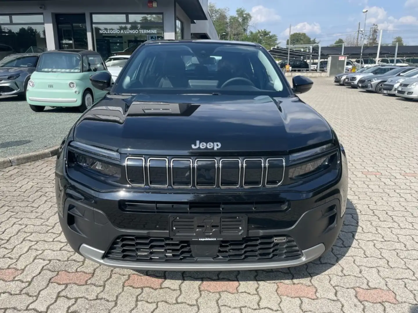 Jeep Avenger 1.2 Turbo 100 CV Altitude+INFOTAINMENT+WINTER PACK Noir - 2