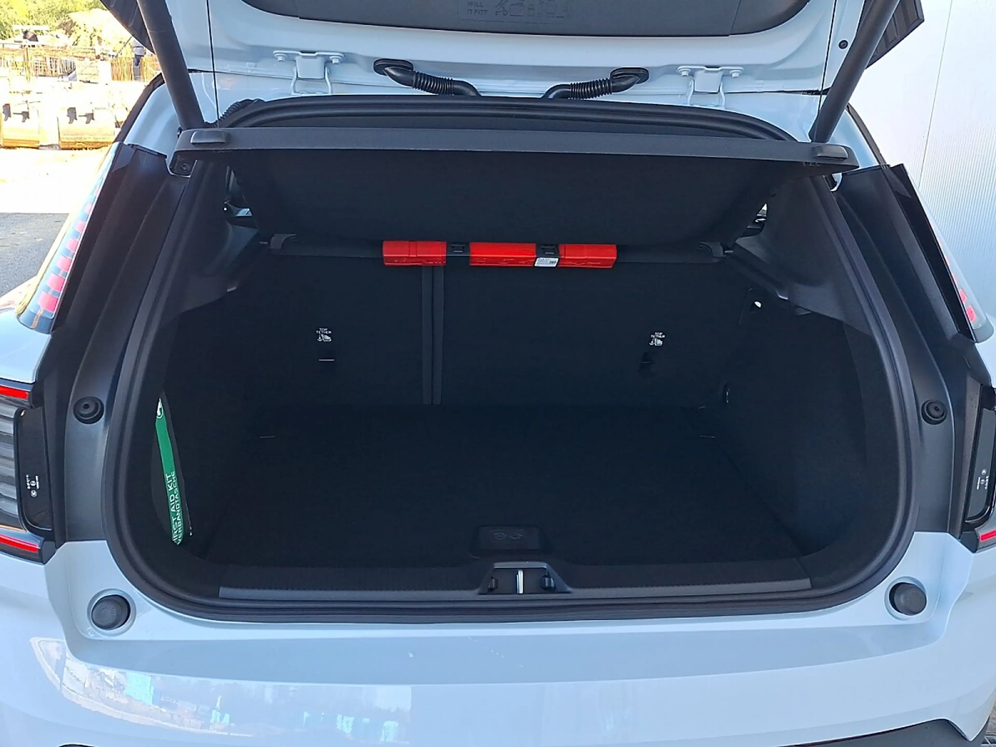 Volvo EX30 P8 Electric AWD 69kWh Ultra — photo 6