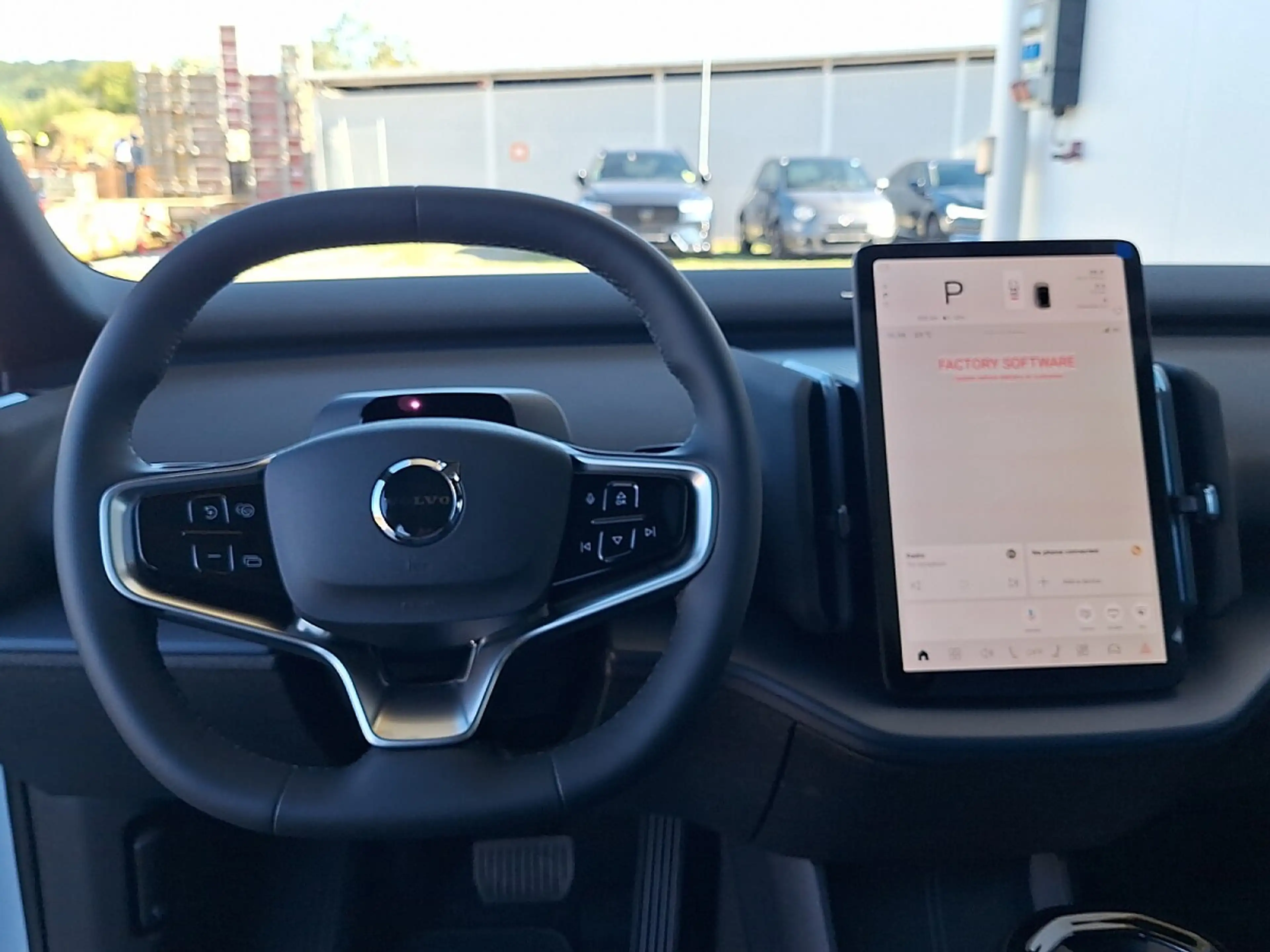 Volvo EX30 P8 Electric AWD 69kWh Ultra — photo 8