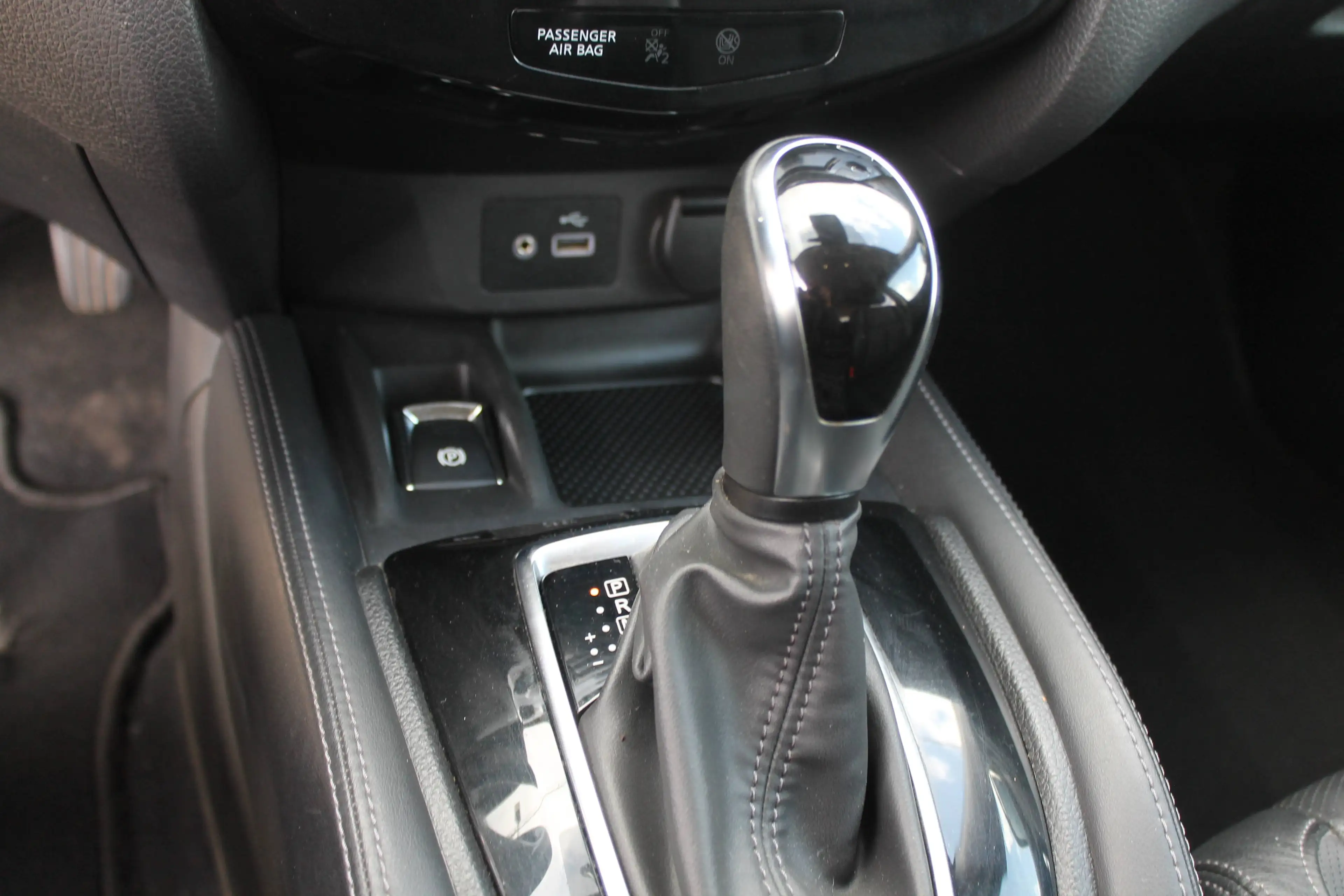 Nissan X-Trail — photo 15