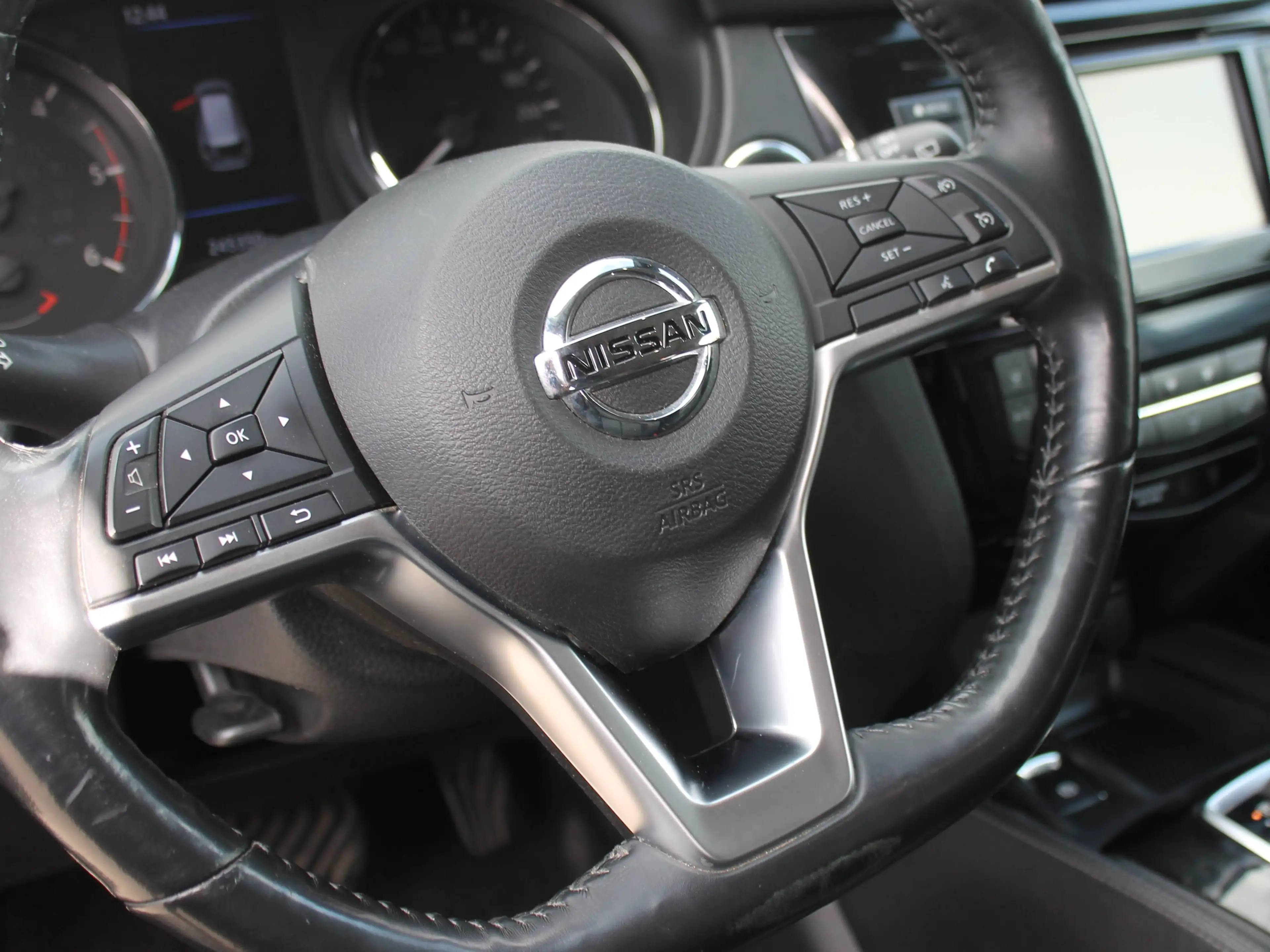Nissan X-Trail — photo 11