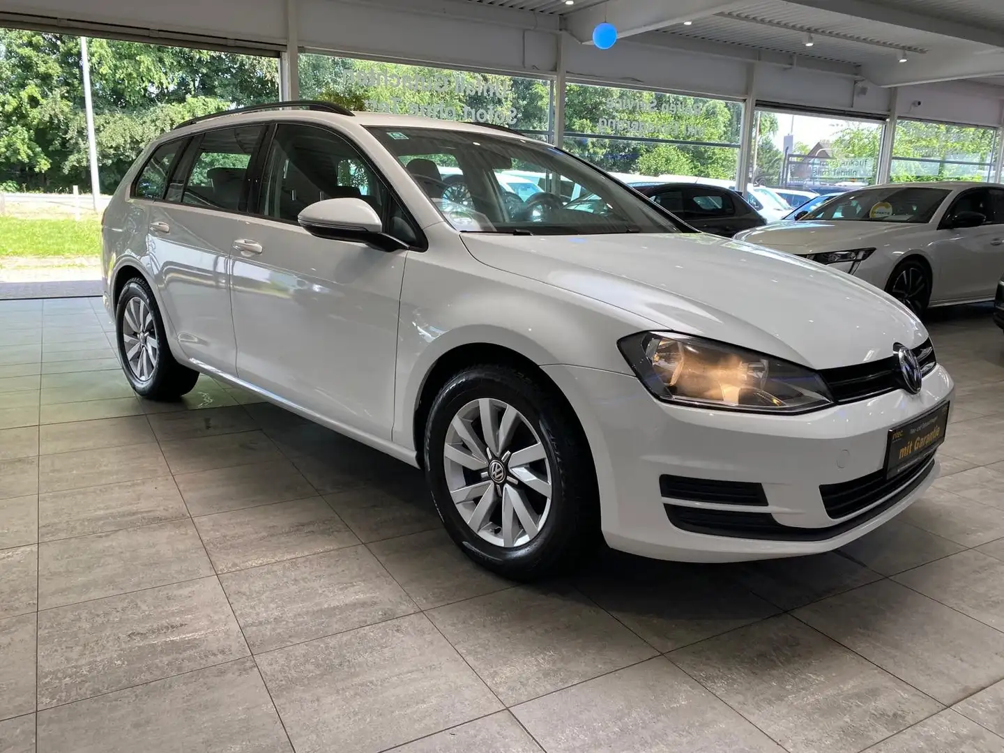 Volkswagen Golf VII Variant Trendline BMT Automatik Fehér - 2