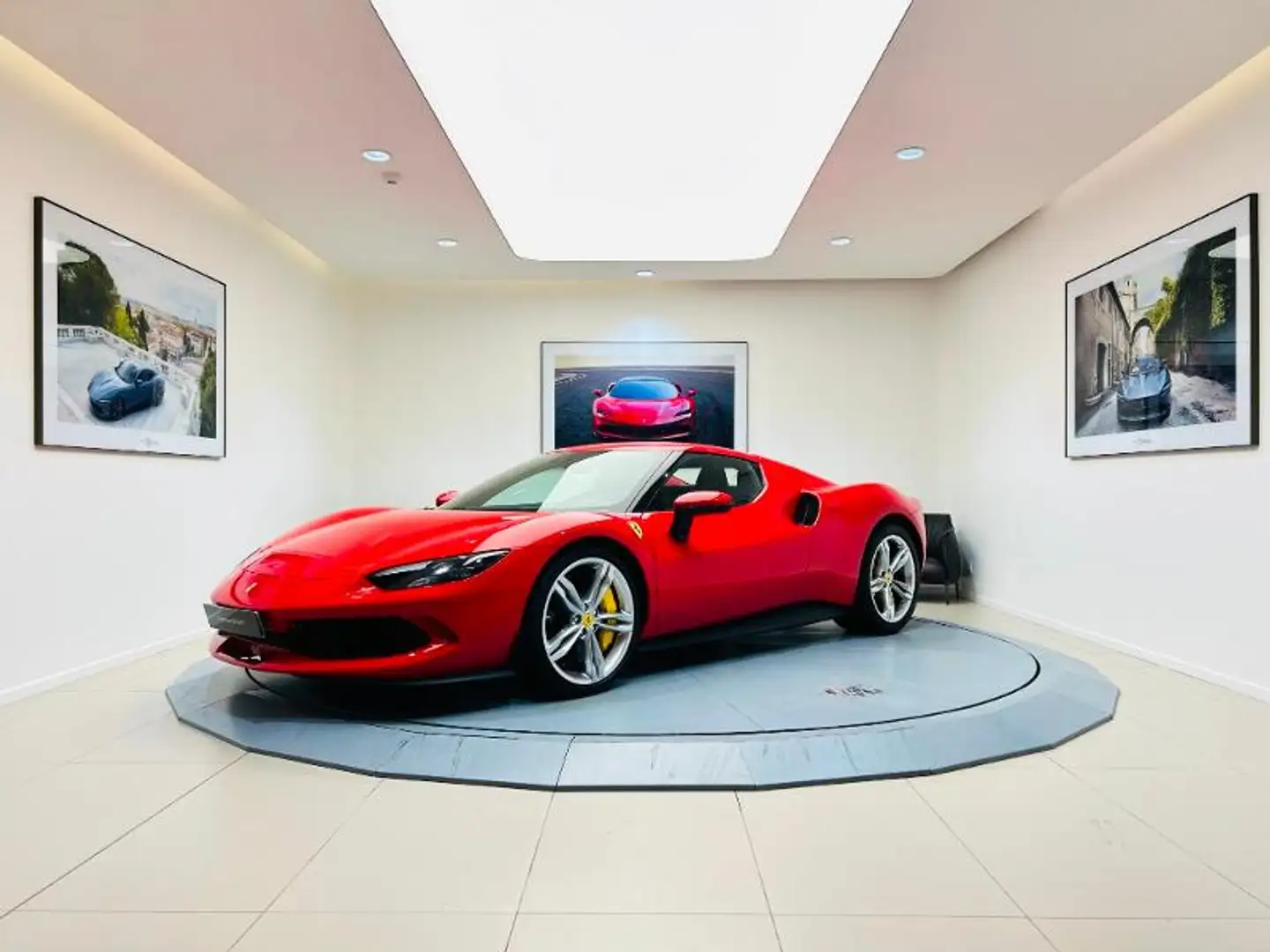 Ferrari 296 GTB - 1