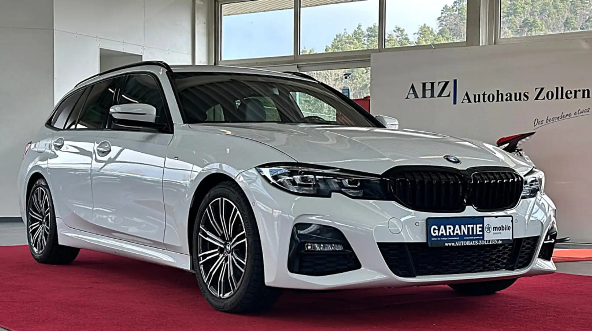 BMW 320 d M Sport SHADOW LINE AHK LEDER LED Weiß - 1