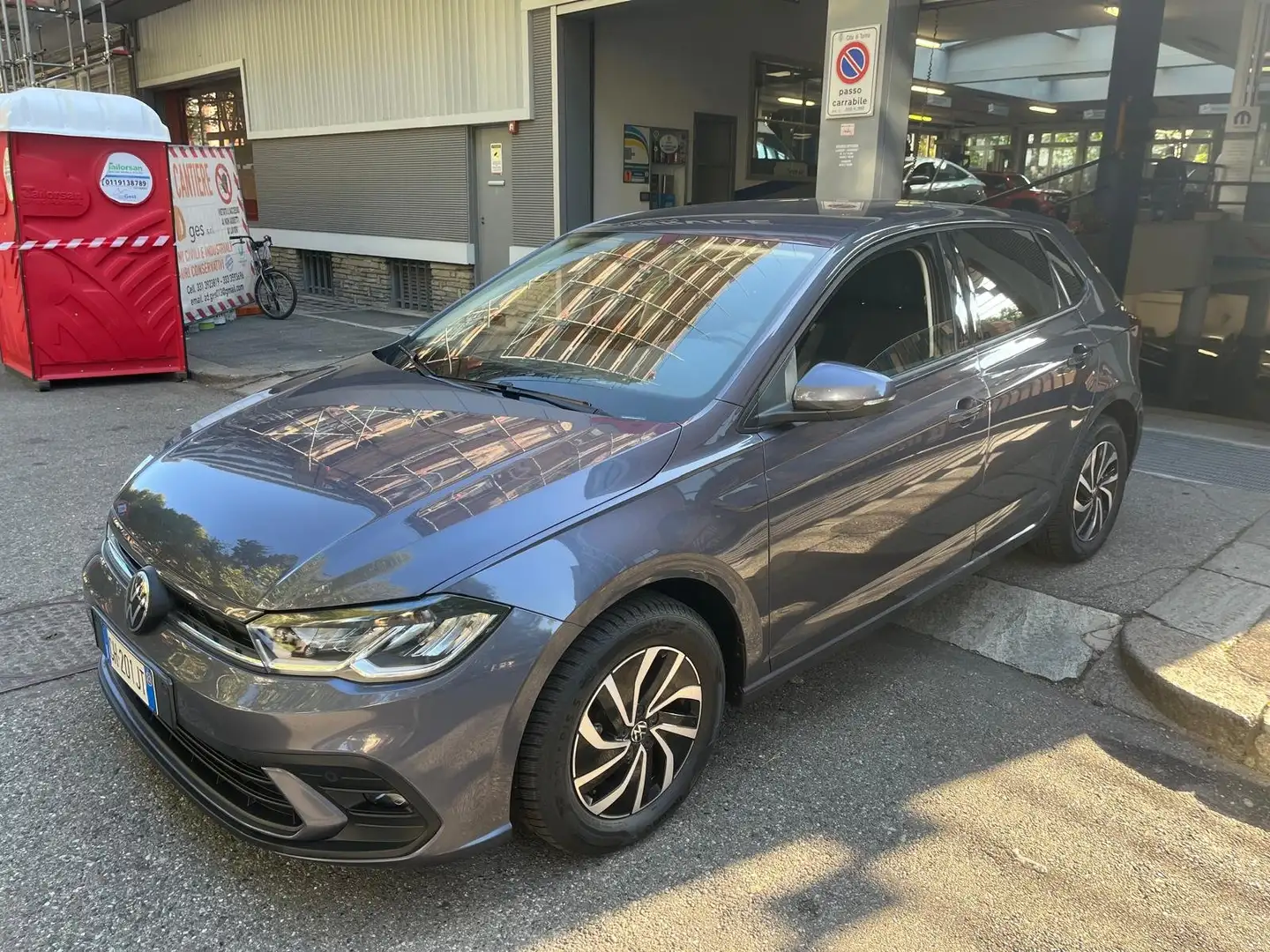 Volkswagen Polo Polo 1.0 tsi Life 95cv Gris - 2