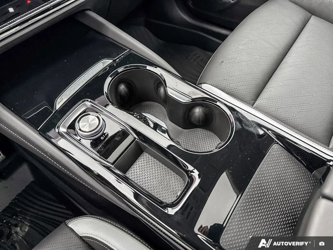 Buick Envision снимка Buick Envision