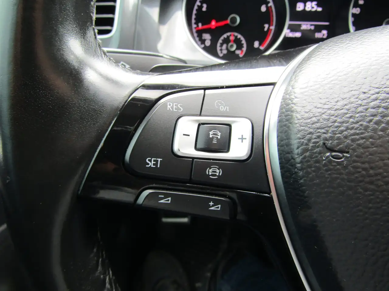 Volkswagen Golf снимка Volkswagen Golf