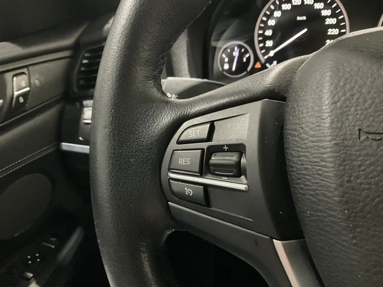 BMW X3 снимка BMW X3