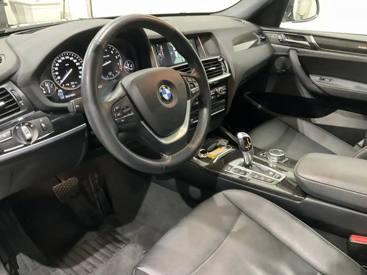 BMW X3 снимка BMW X3